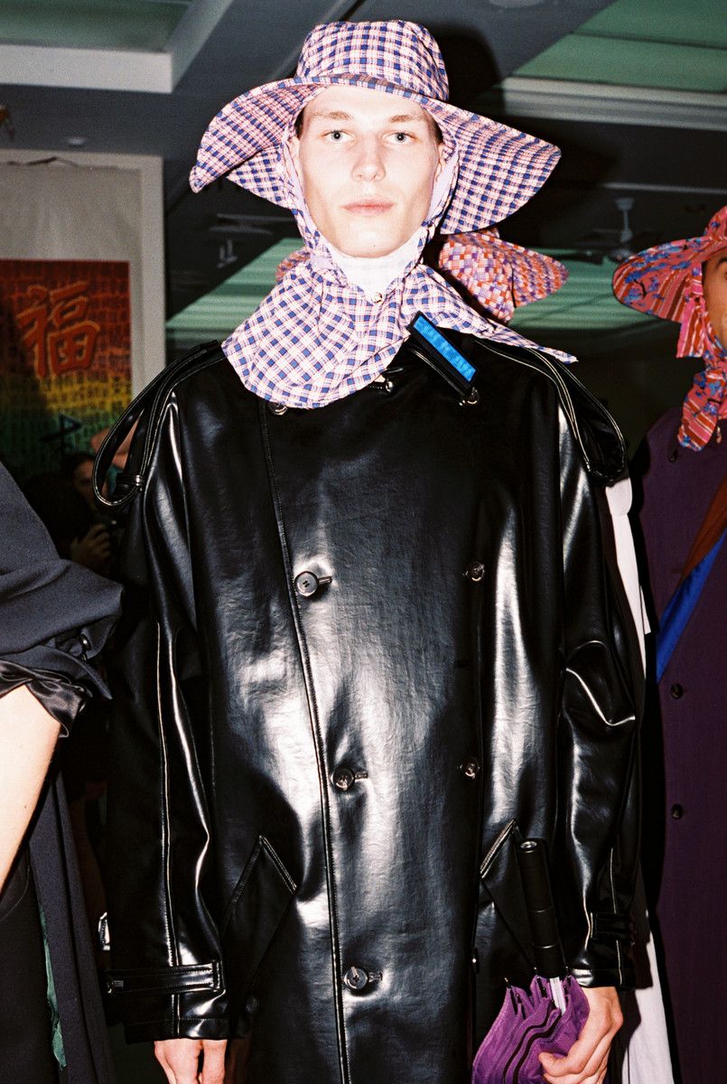 Raf Simons HOLYGRAIL BLADE RUNNER REPLICANT PATENT LEATHER COUTURE COAT Size US M / EU 48-50 / 2 - 20 Thumbnail