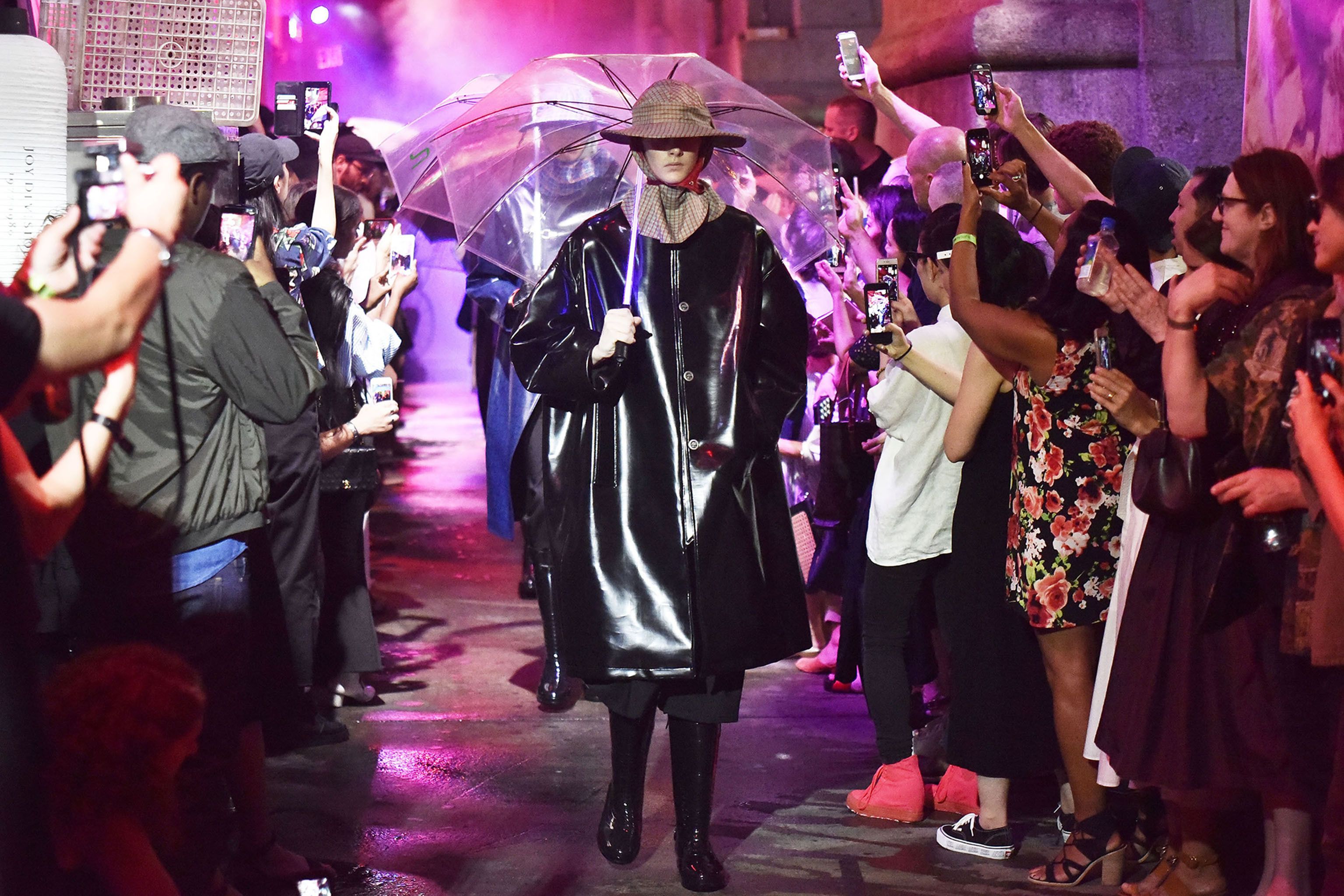 Raf Simons HOLYGRAIL BLADE RUNNER REPLICANT PATENT LEATHER COUTURE COAT Size US M / EU 48-50 / 2 - 4 Thumbnail