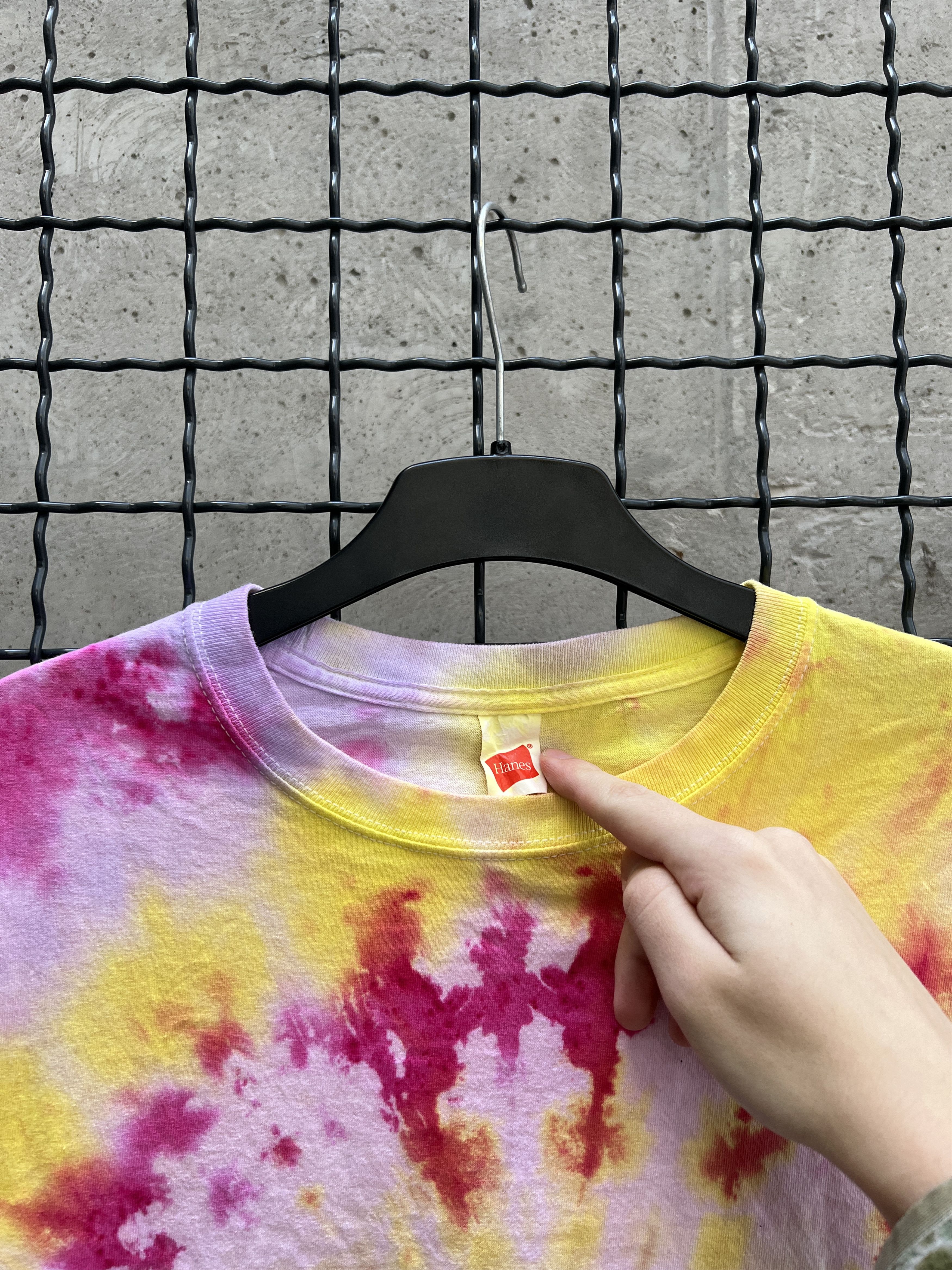 Hanes Vintage 2000s Hanes Tie Dye T-Shirt Size US XL / EU 56 / 4 - 2 Thumbnail