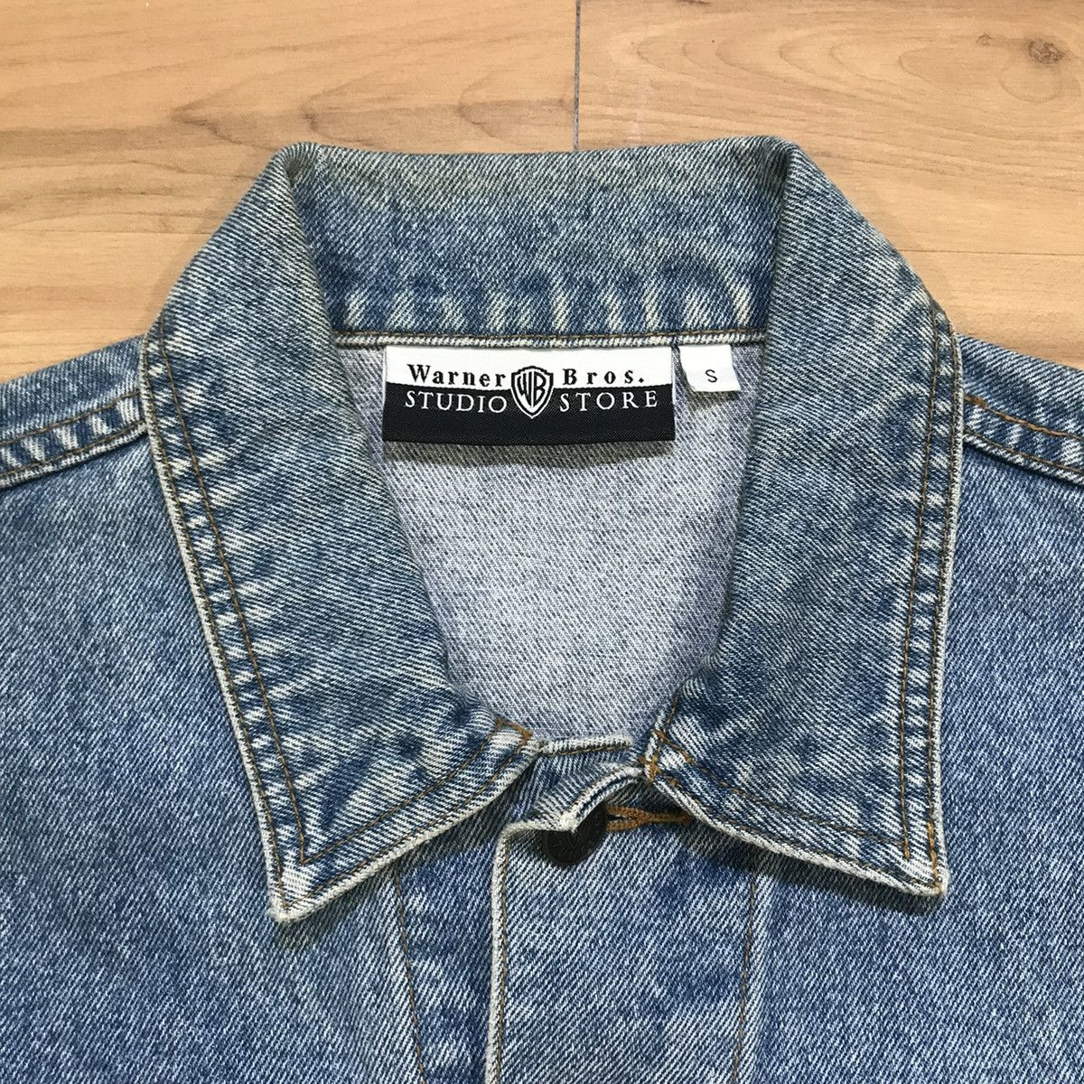 Vintage × Warner Bros Vintage Warner Bros Looney Tunes Trucker Denim Jacket Size US S / EU 44-46 / 1 - 7 Thumbnail