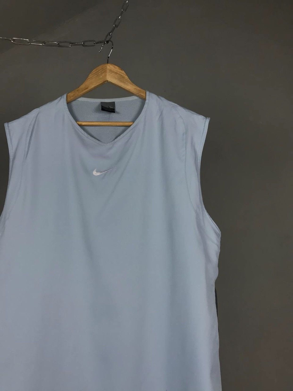 Nike Nike swoosh streetwear vintage center logo tee Size US XL / EU 56 / 4 - 2 Thumbnail