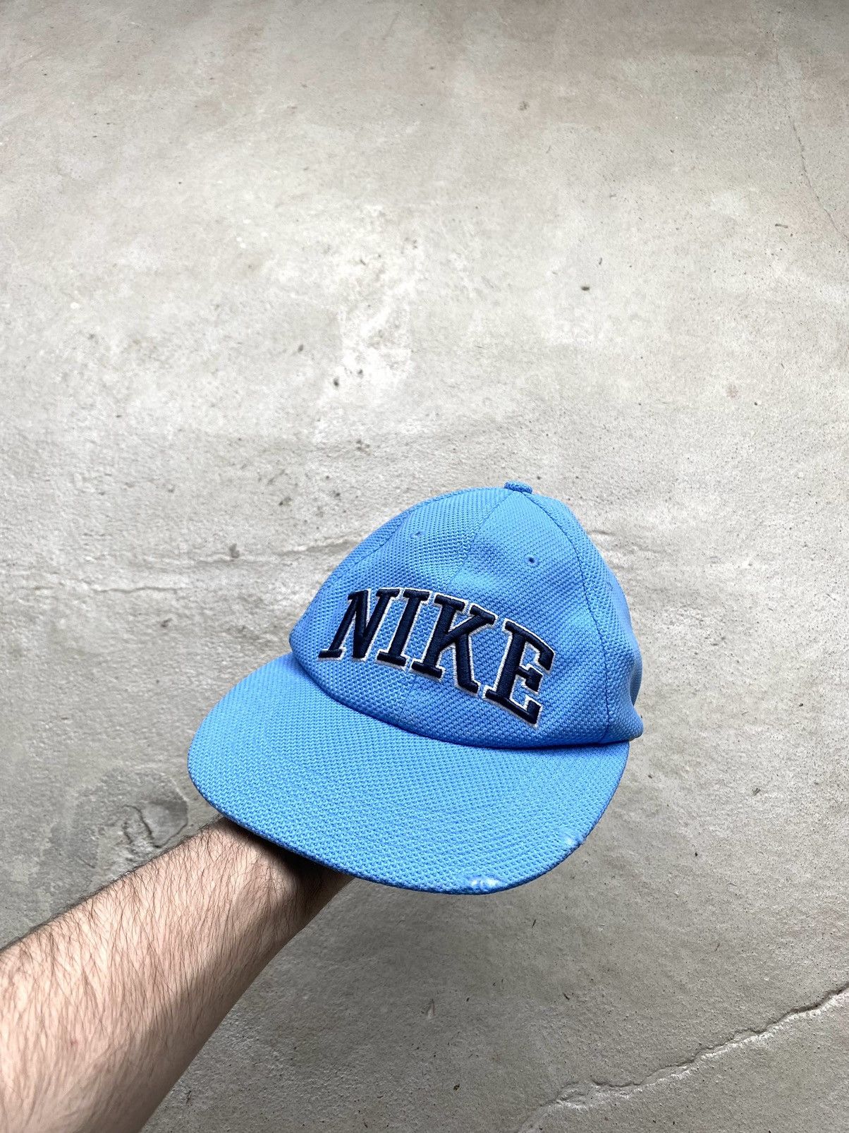 Nike Y2K 90’s Vintage Nike Cap CW21 Size ONE SIZE - 1 Thumbnail