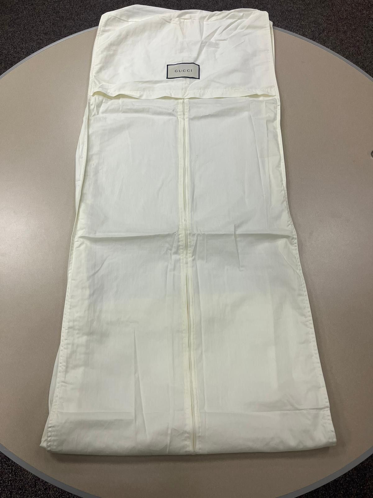 Suit Bag in Neutral