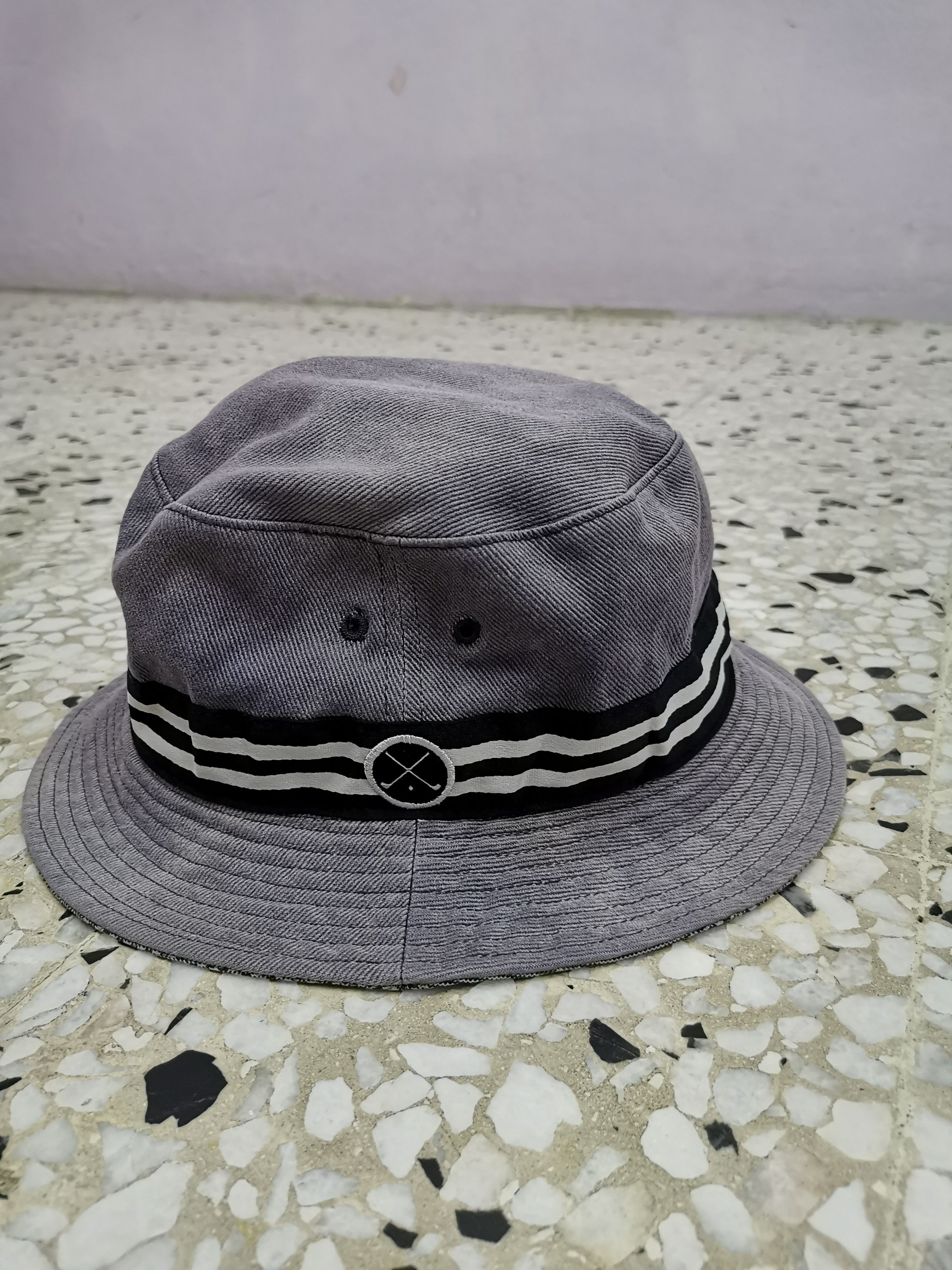 Nike Vintage Nike Golf Reversible Bucket Hat Size ONE SIZE - 10 Thumbnail