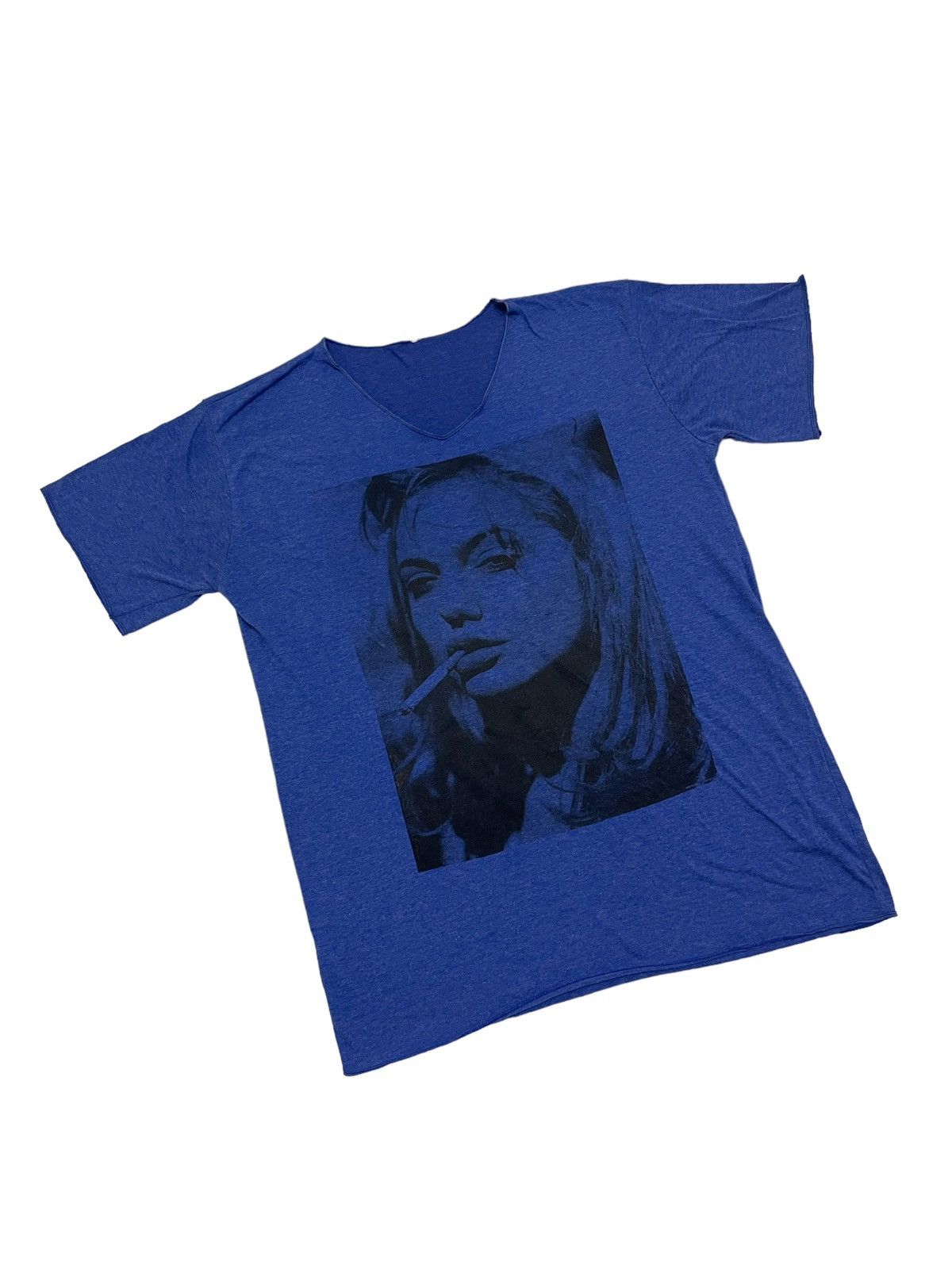 POP MAGAZINE Vintage V Neck Angelina Jolie 90s T-shirt Size US M / EU 48-50 / 2 - 6 Thumbnail