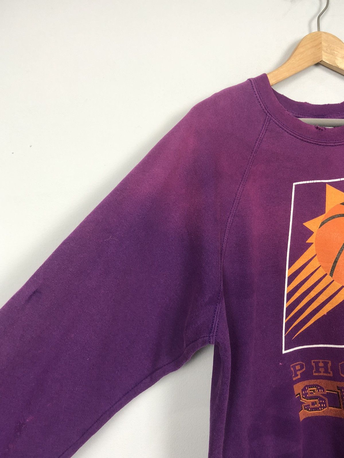 NBA Vintage 90s Pheonix Suns Distressed Fade Sweatshirt Size US L / EU 52-54 / 3 - 3 Thumbnail