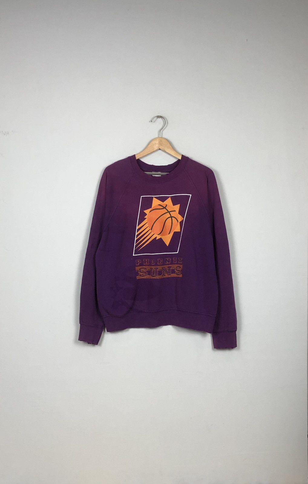 NBA Vintage 90s Pheonix Suns Distressed Fade Sweatshirt Size US L / EU 52-54 / 3 - 1 Thumbnail