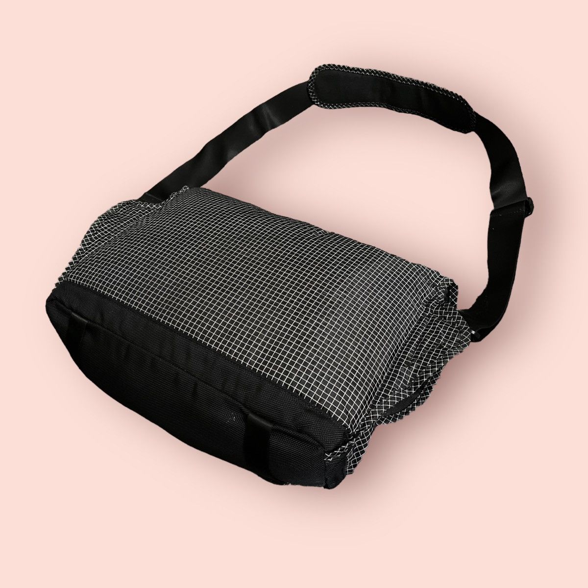 Japanese Brand × Kappa VINTAGE KAPPA CROSSBODY SLING UTILITY LAPTOP MESSENGER BAG Size ONE SIZE - 15 Thumbnail