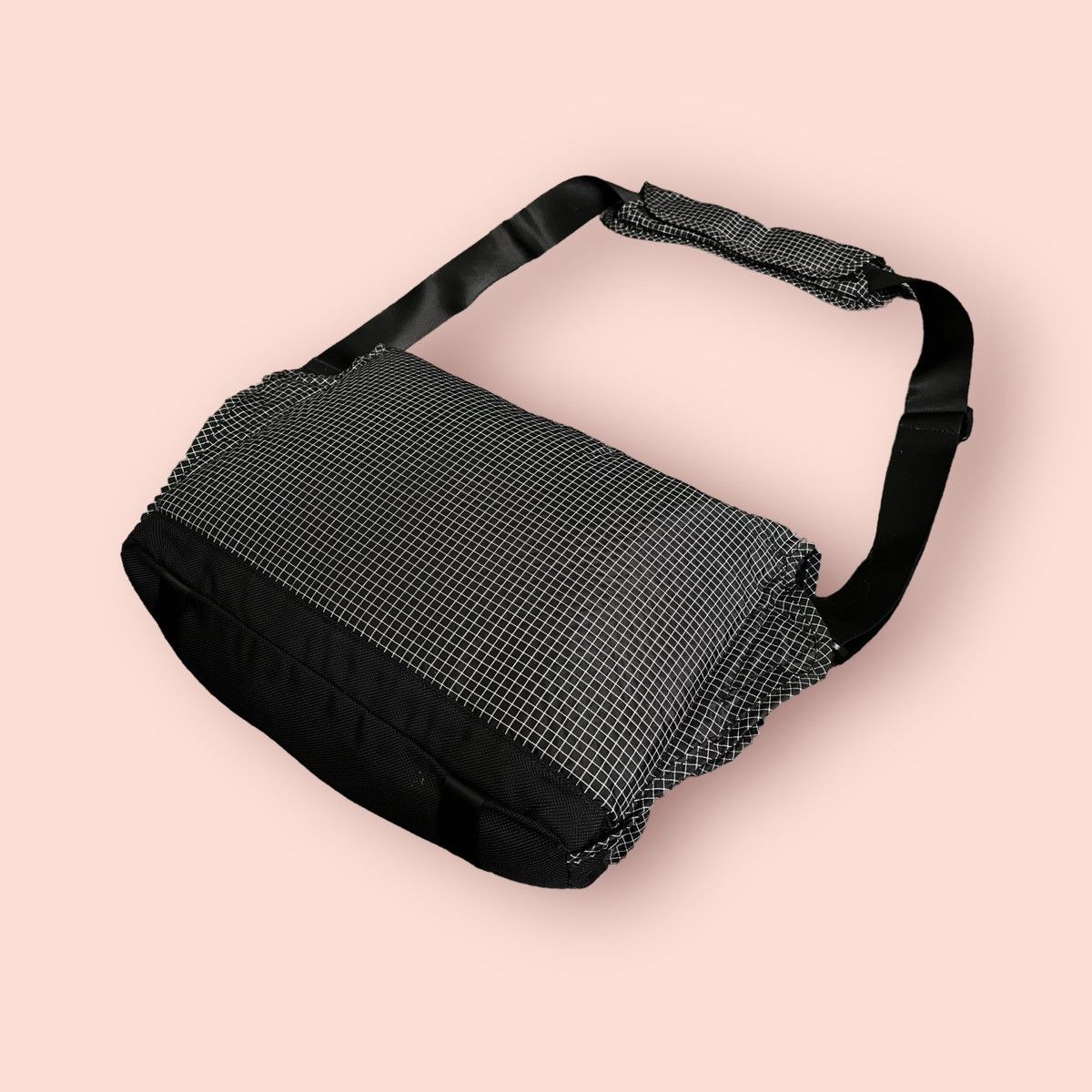 Japanese Brand × Kappa VINTAGE KAPPA CROSSBODY SLING UTILITY LAPTOP MESSENGER BAG Size ONE SIZE - 17 Thumbnail