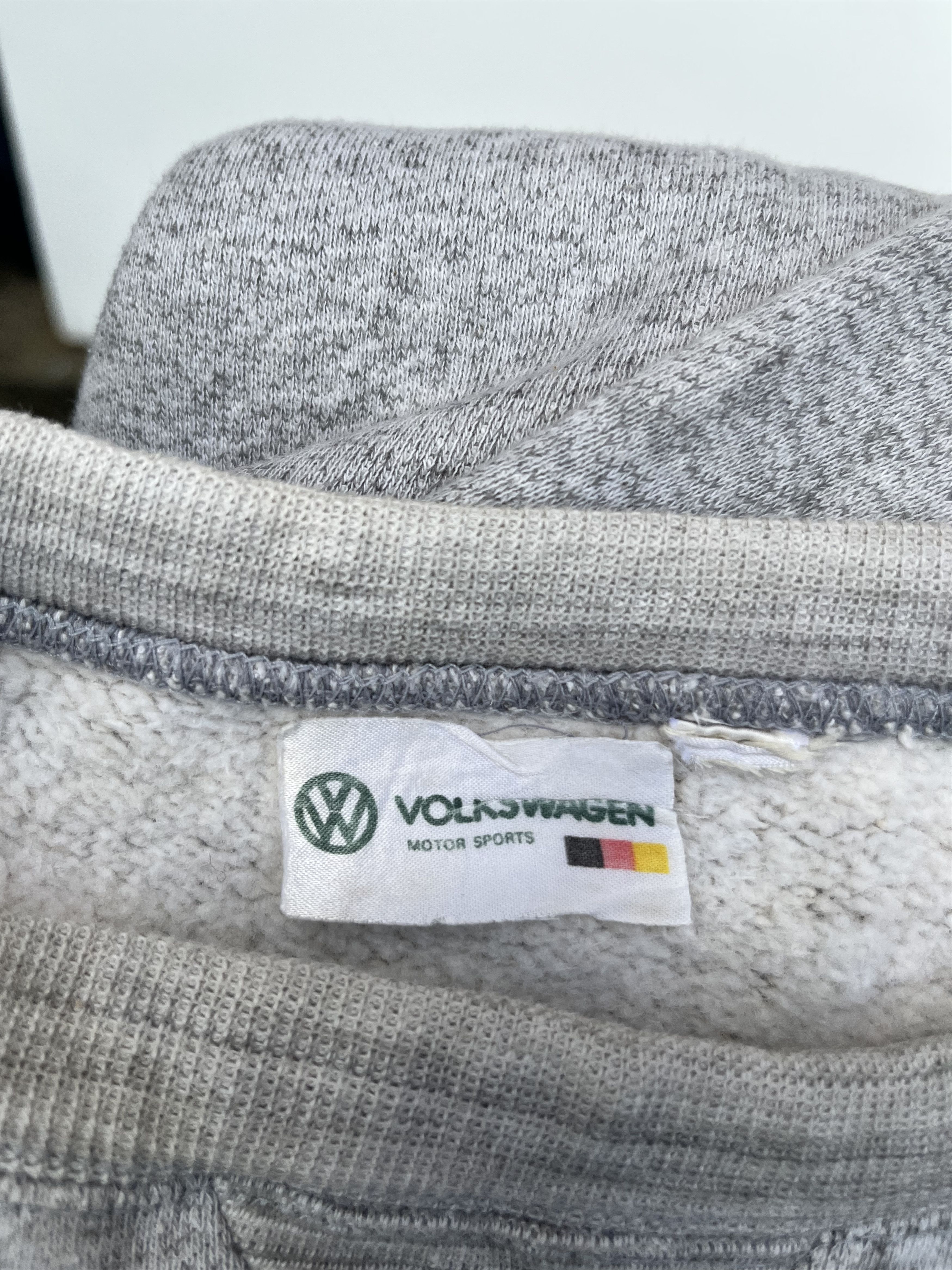 Vintage Vintage 90s Volkswagen Motorsports Sweatshirts Size US L / EU 52-54 / 3 - 6 Thumbnail