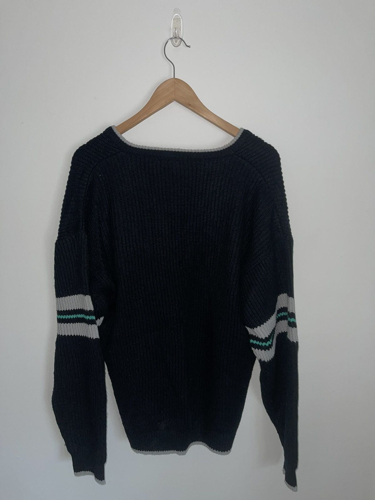 Japanese Brand Vintage Le Shark sweater Size US L / EU 52-54 / 3 - 5 Thumbnail