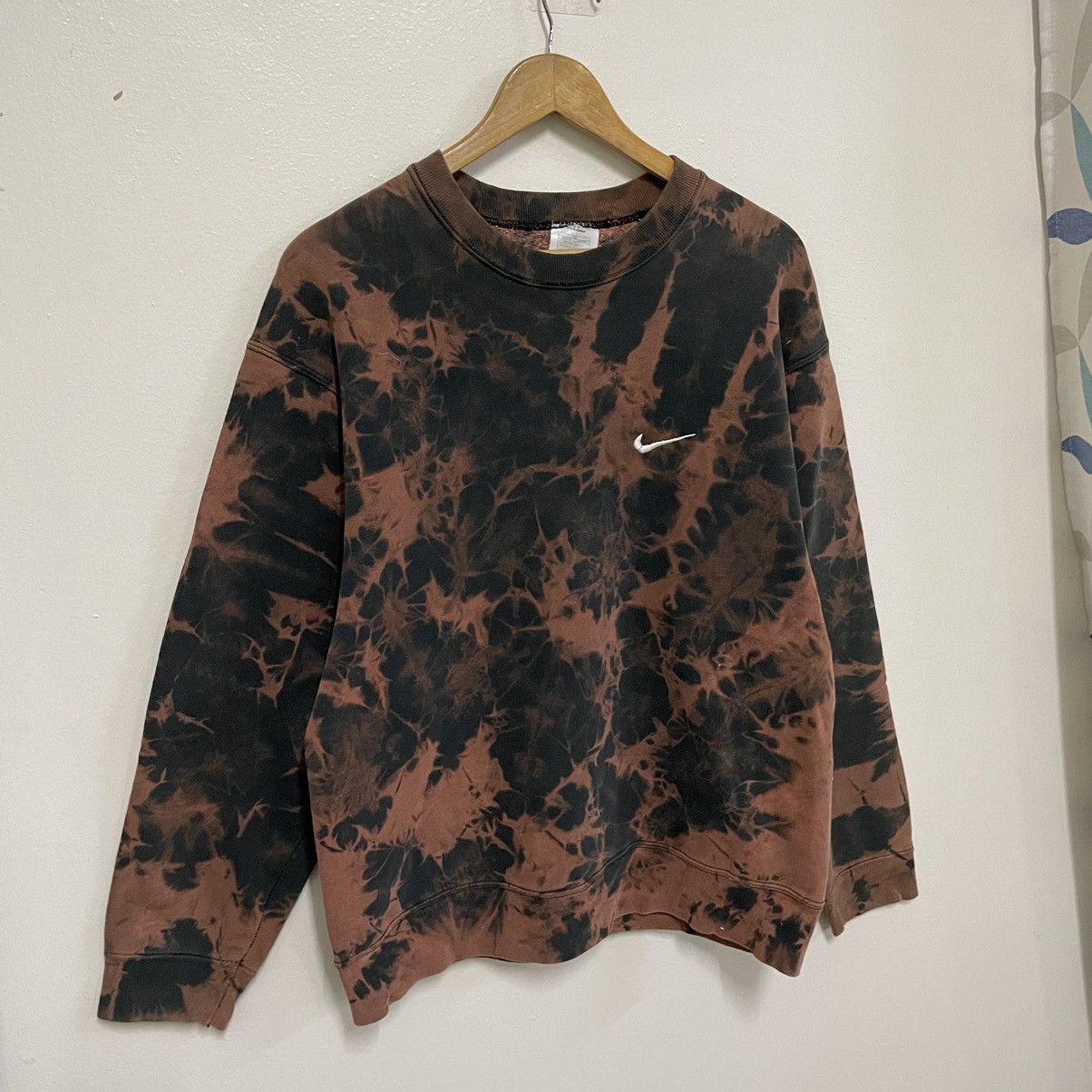 Nike RARE 💥NIKE CUSTOM LIGHTING VINTAGE SWEATSHIRT Size US M / EU 48-50 / 2 - 9 Thumbnail