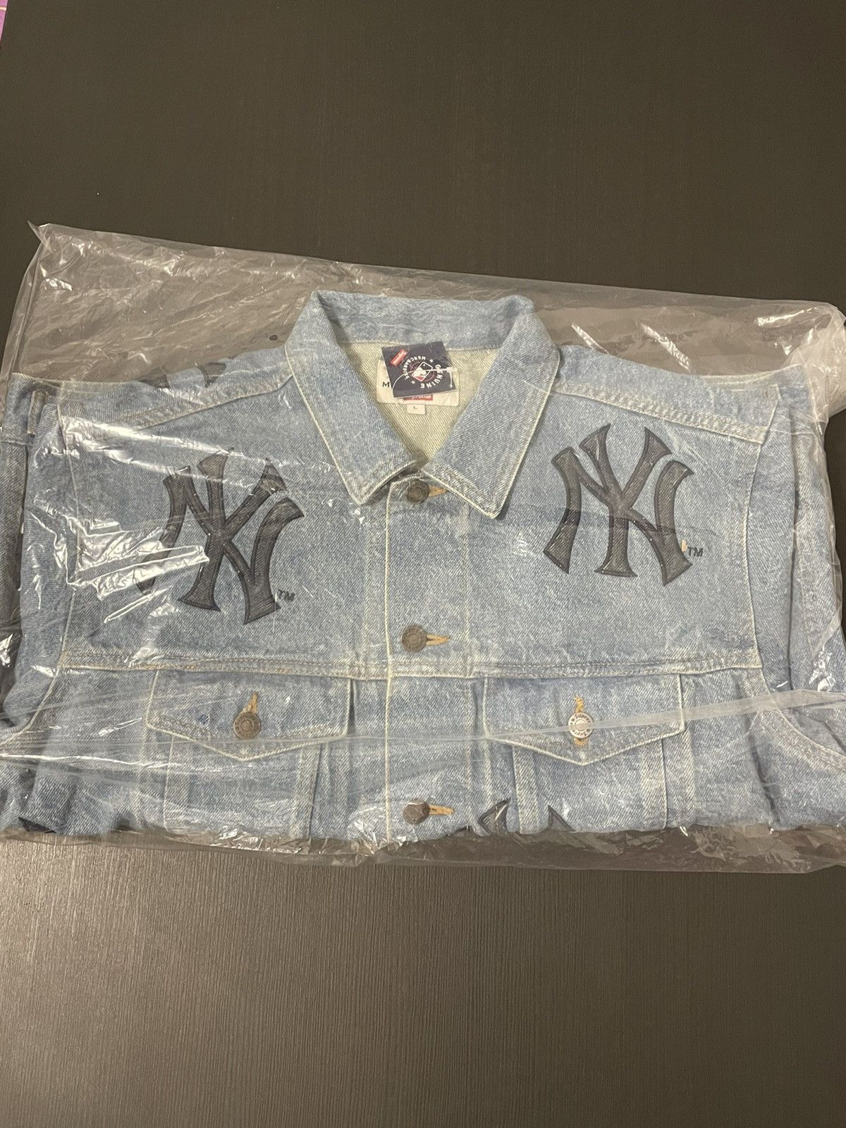 Jacketars Supreme x New York Yankees Denim Jacket