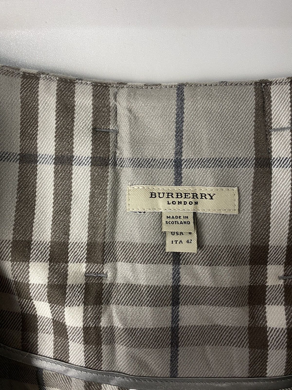 Burberry Burberry luxury skirt wmn size 8 Size 28" / US 6 / IT 42 - 2 Thumbnail