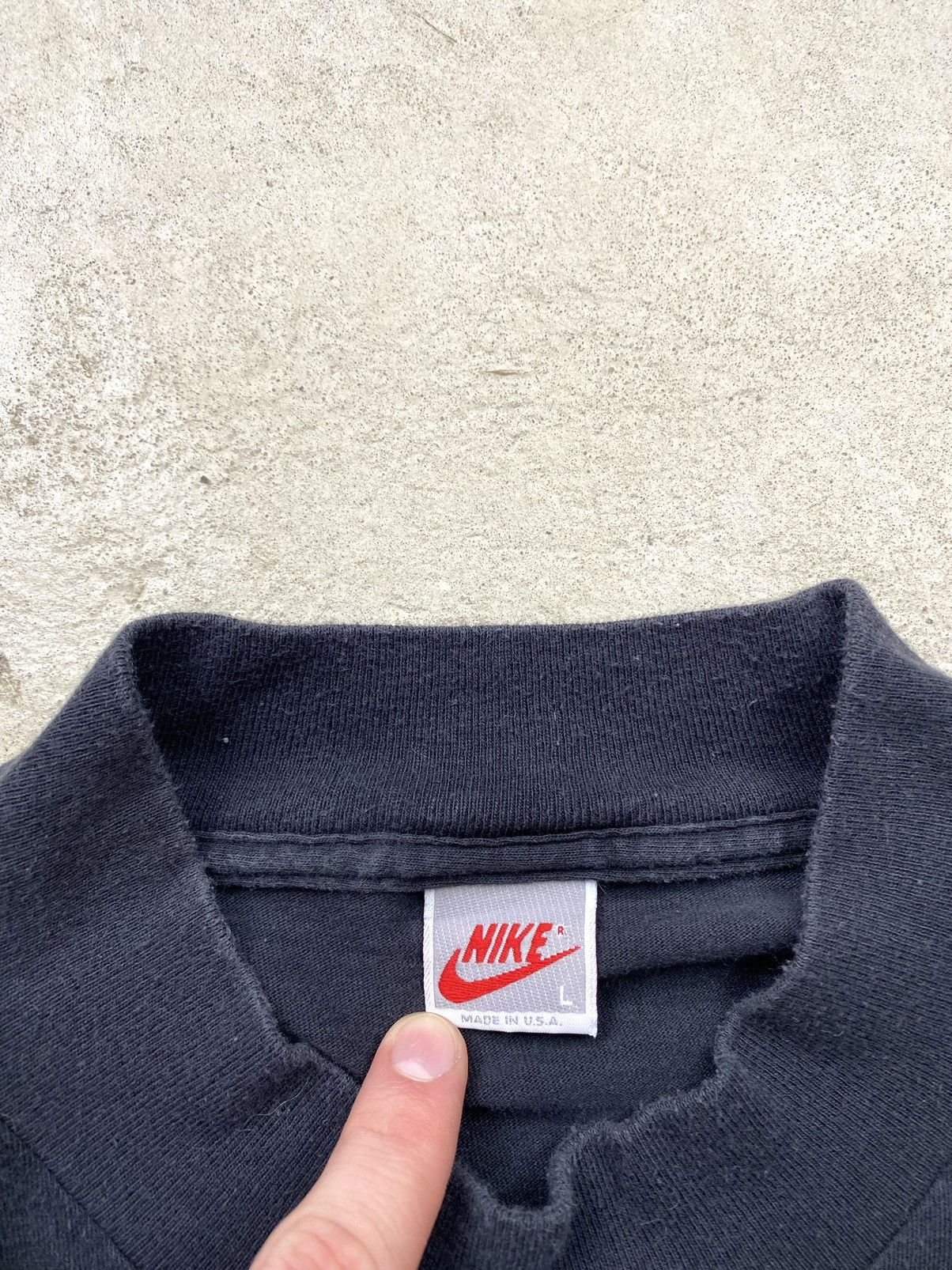 Jordan Brand × Nike 💥Rare! 80’s Vintage Nike Michael Jordan Longsleeve Tee Size US L / EU 52-54 / 3 - 11 Thumbnail