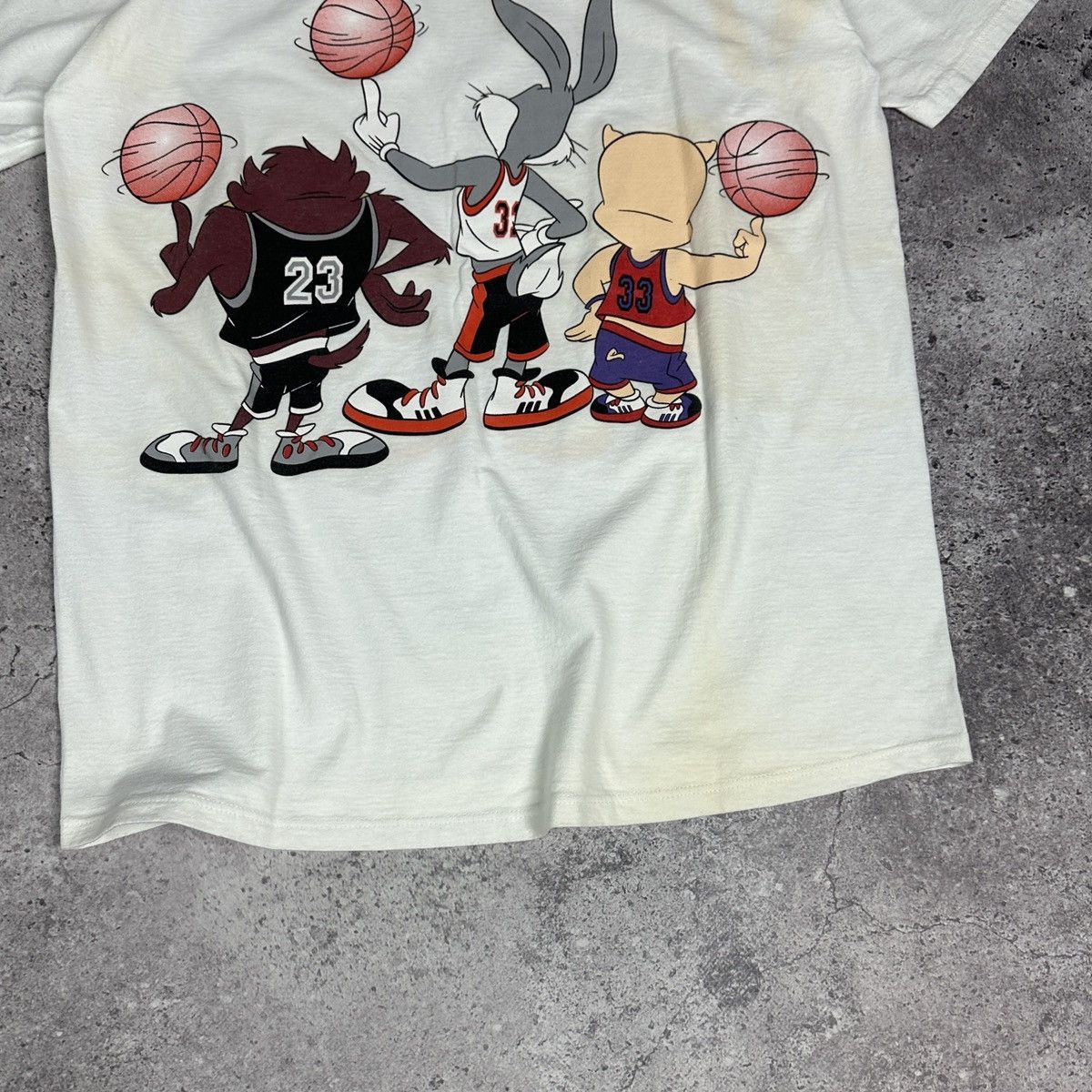 NBA Vintage 90s Looney Tunes San Antonio NBA tee Warner Bros Size US L / EU 52-54 / 3 - 12 Thumbnail