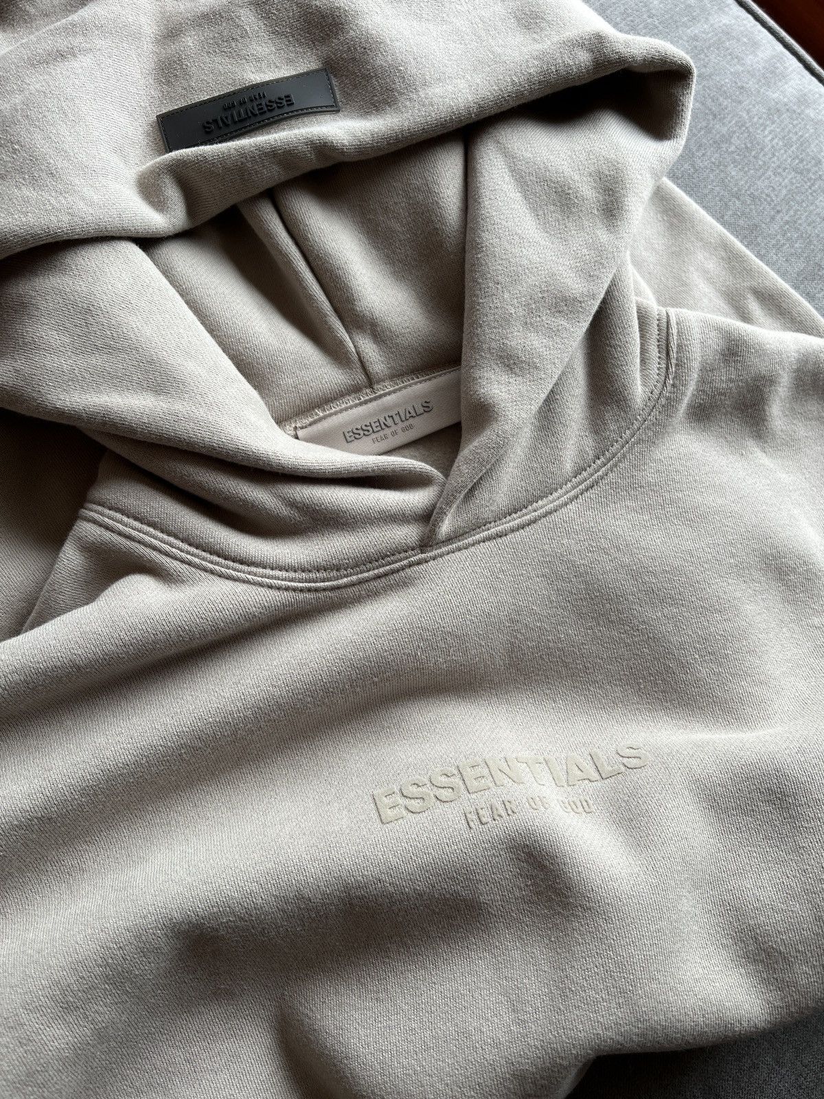 Essentials × Fear of God Essentials Relaxed Pullover Hoodie Size US M / EU 48-50 / 2 - 4 Thumbnail