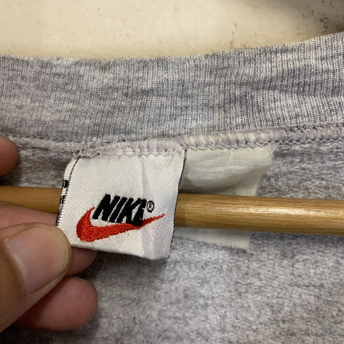 Nike × Vintage Vintage 90s Nike Small Logo Crewneck Sweatshirt Oversize M Size US M / EU 48-50 / 2 - 10 Thumbnail