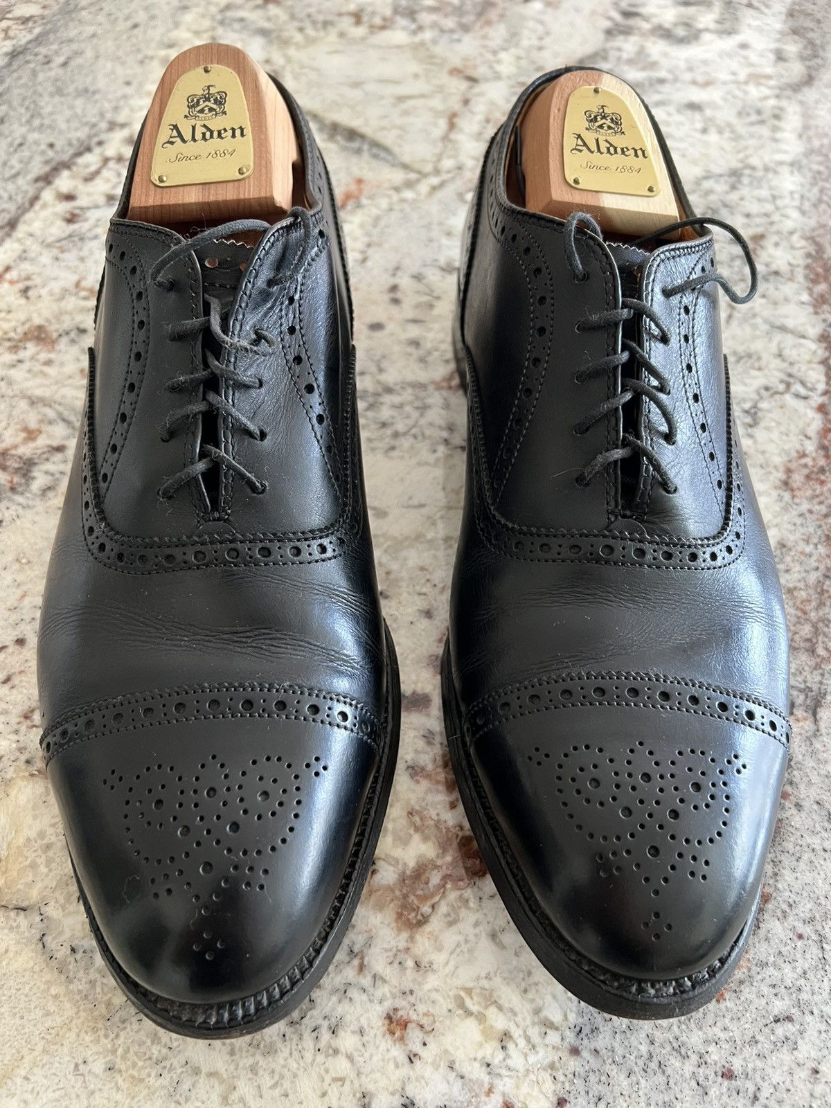 Alden $643 ALDEN MEDALLION TIP BAL BLACK CALFSKIN Oxford 10 B/D | Grailed