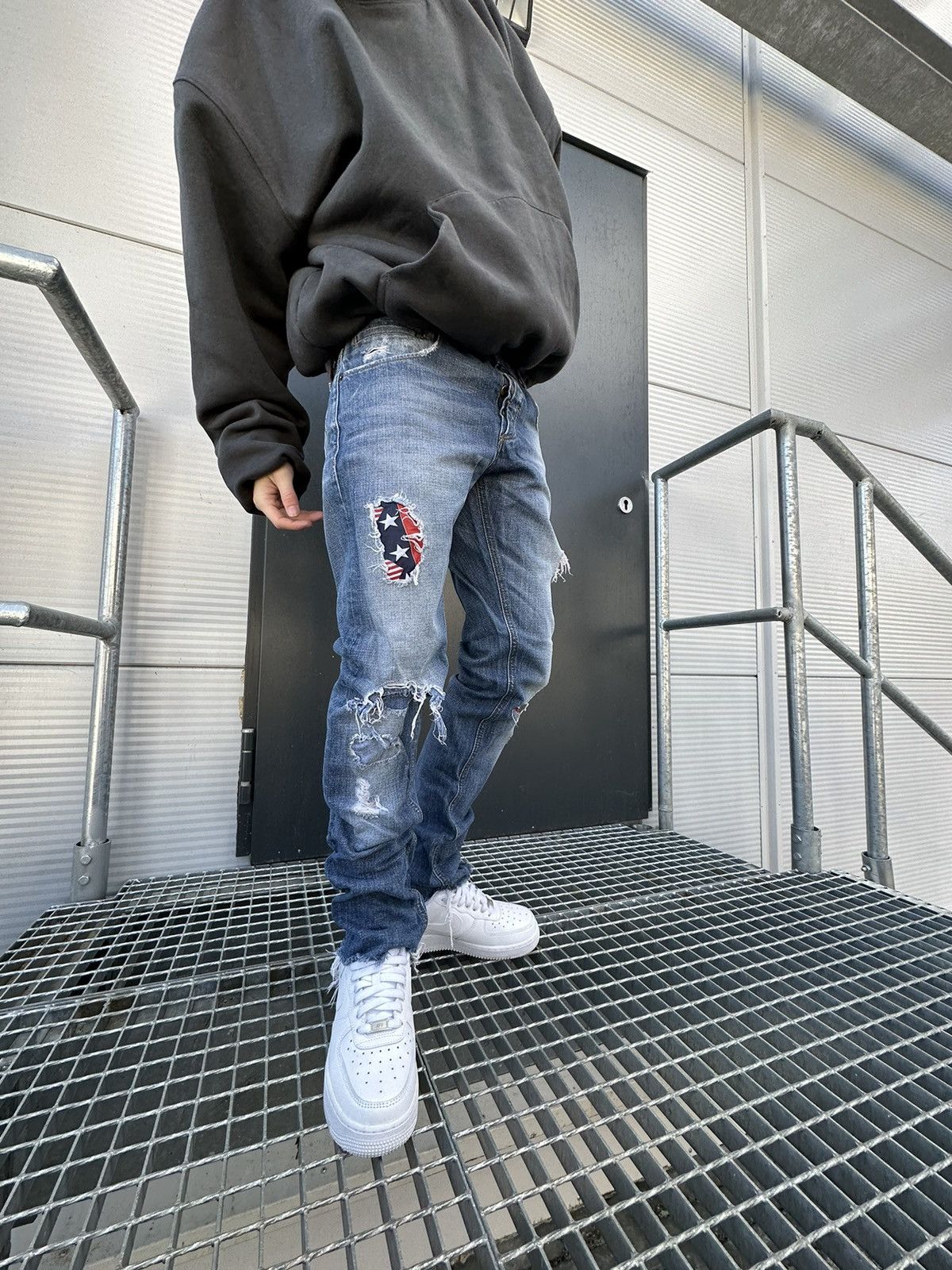 Dolce & Gabbana × Vintage Vintage Dolce & Gabbana Jeans Size US 28 / EU 44 - 2 Thumbnail