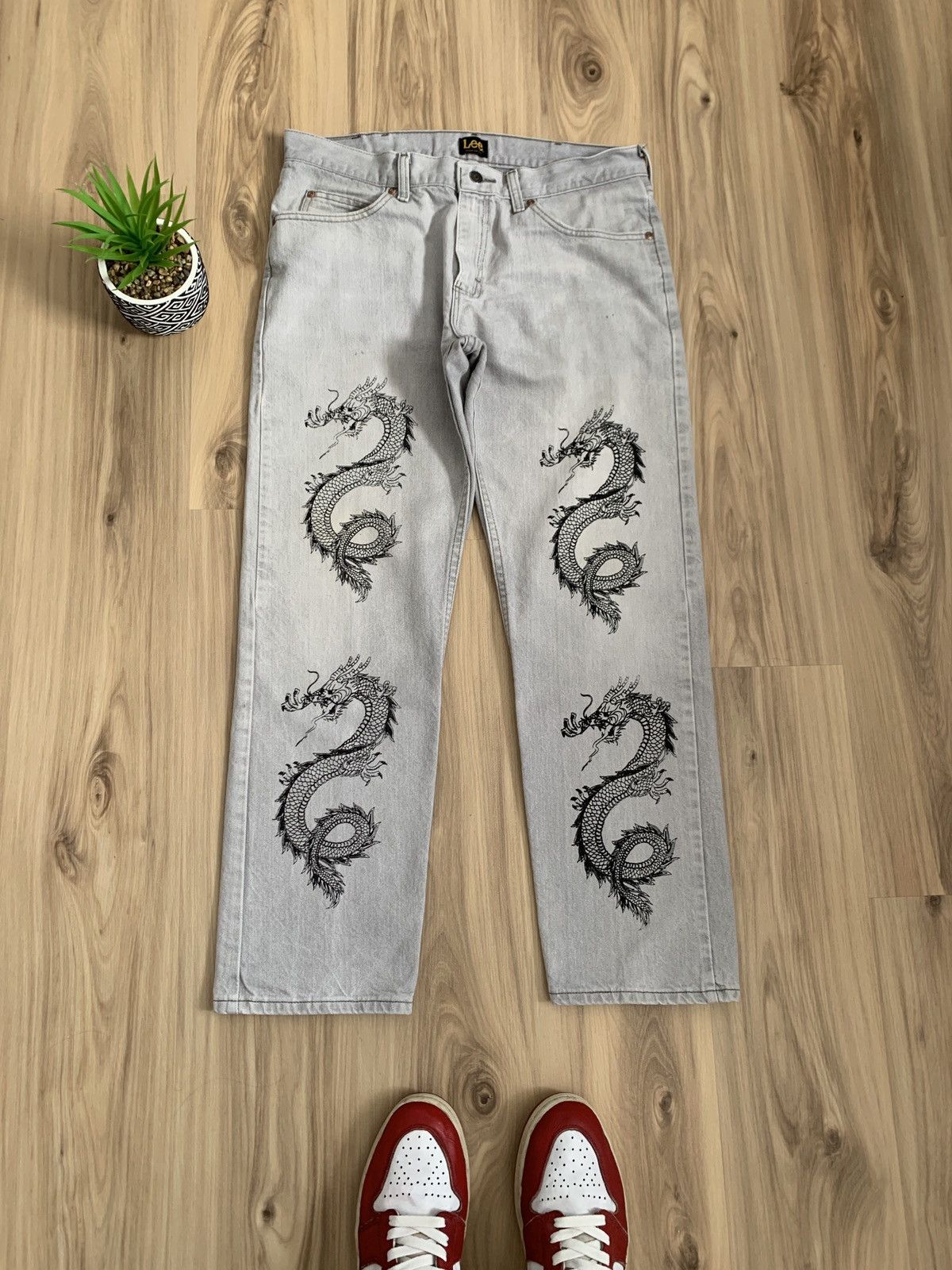 Japanese Brand × Streetwear × Vintage Dragon Print Jeans Grey | Grailed