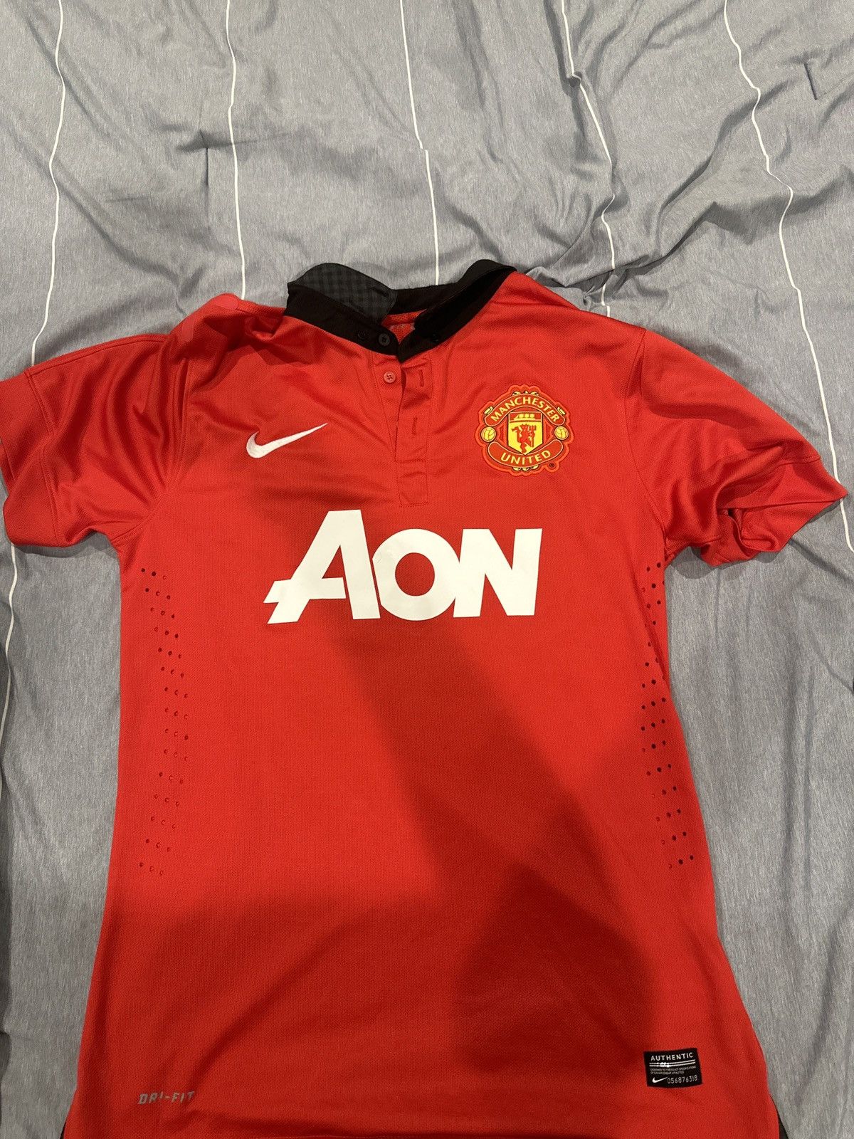 Nike Manchester United jersey Juan Mata #8(authentic) Size US S / EU 44-46 / 1 - 2 Preview