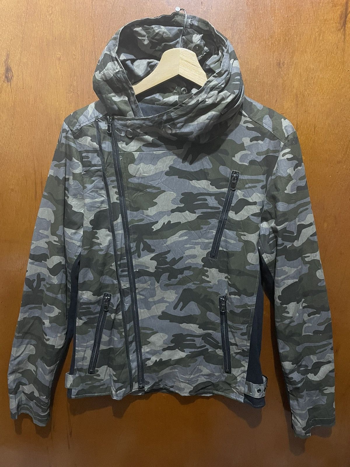 image of Seditionaries Very Semantic Design Camouflage Resizeble With Hoodie in Camouflage Army (Size Medium