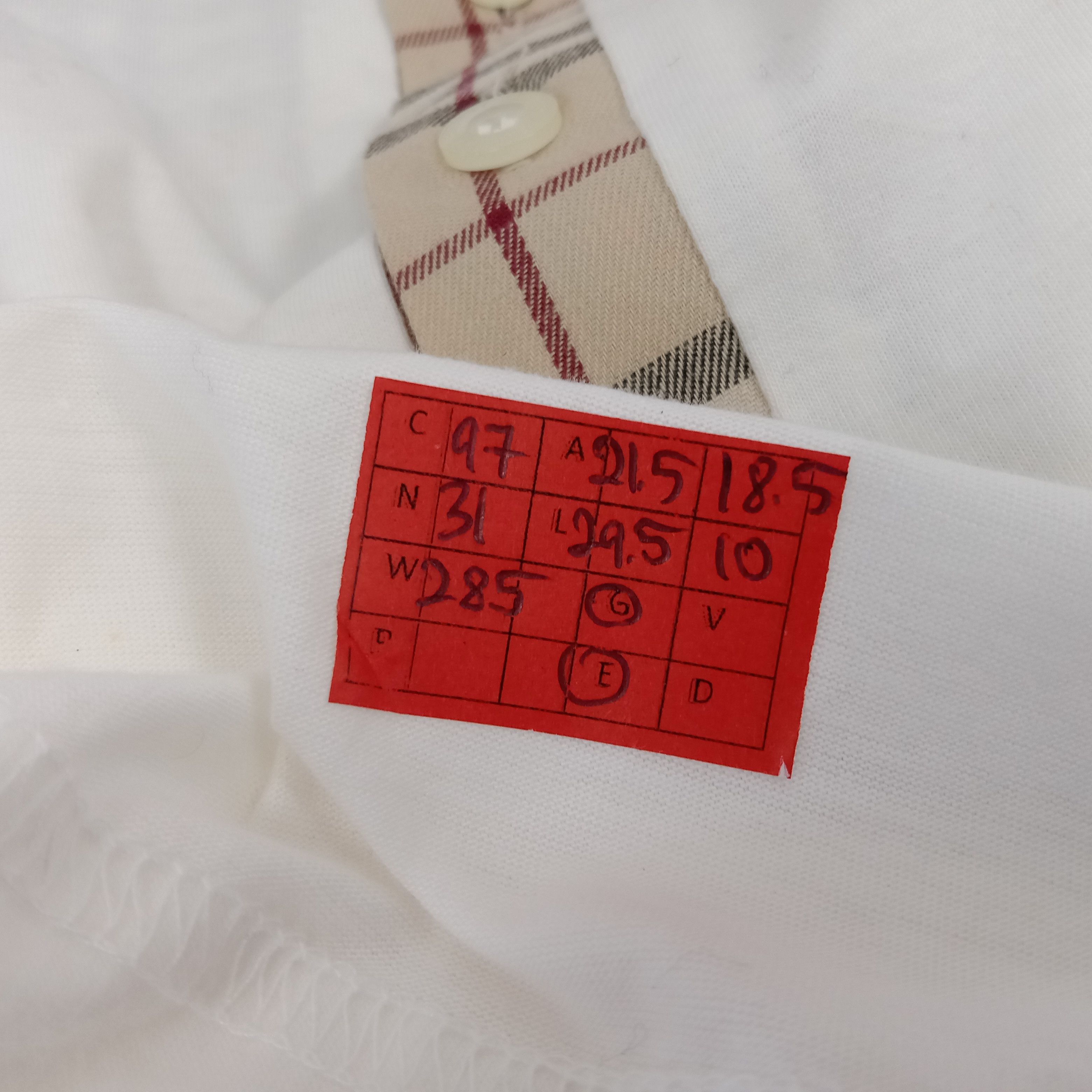 Burberry London Nova Check Design Tshirt