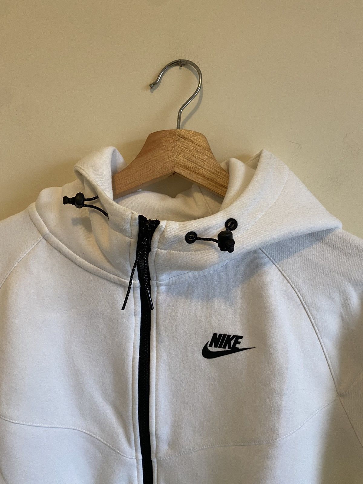 Nike Volt Nike Tech Fleece Green Neon White Windrunner Zip Hoodie Size US L / EU 52-54 / 3 - 2 Thumbnail