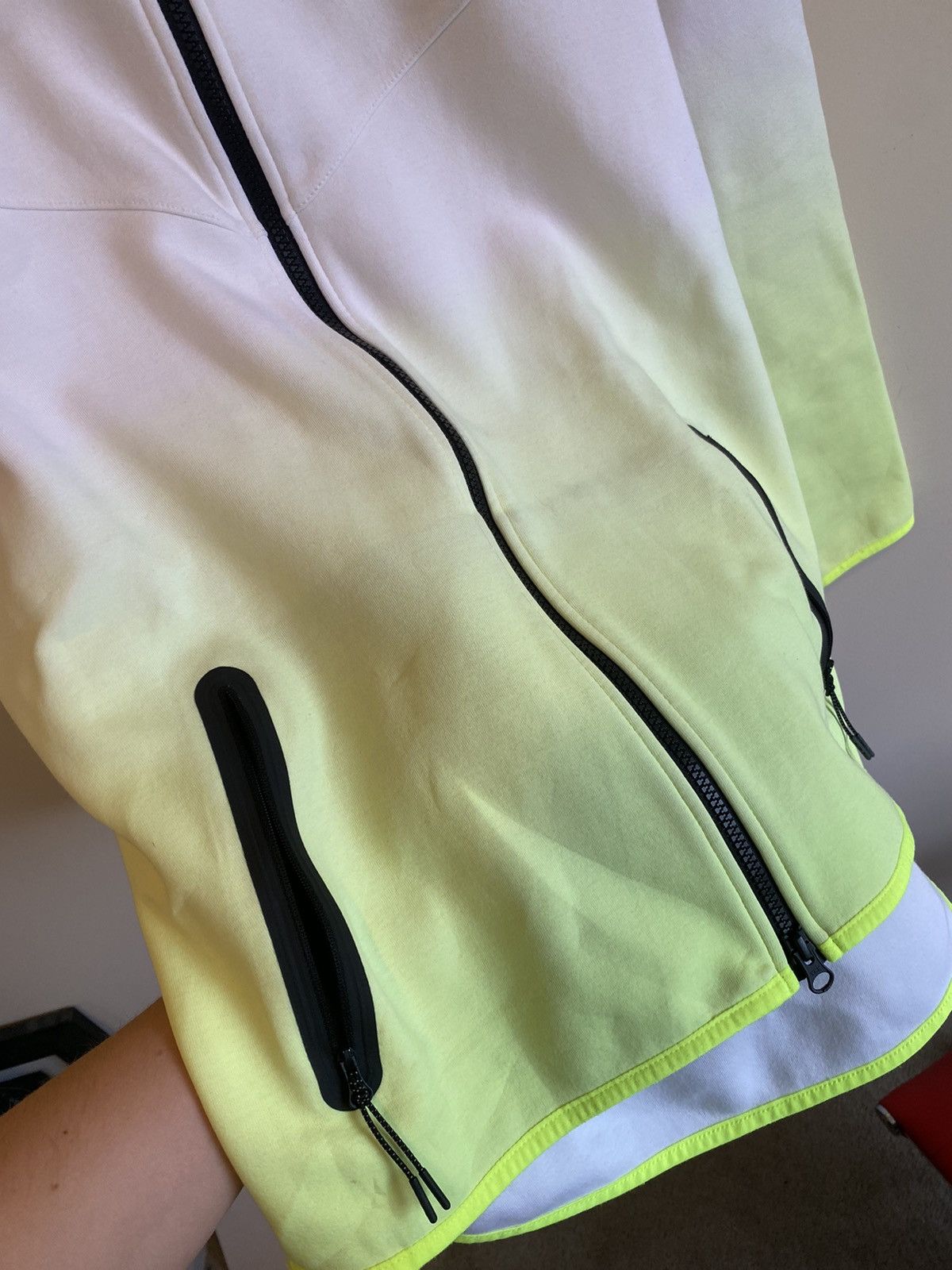 Nike Volt Nike Tech Fleece Green Neon White Windrunner Zip Hoodie Size US L / EU 52-54 / 3 - 6 Thumbnail