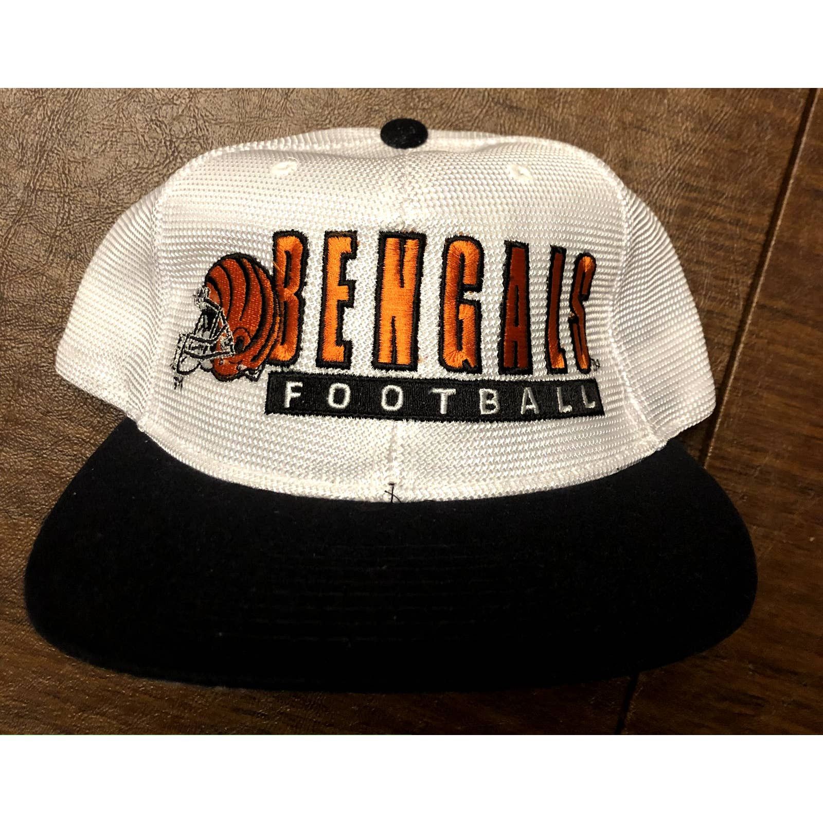 90s Cincinnati Bengals NFL Starter Snapback Hat White/Black