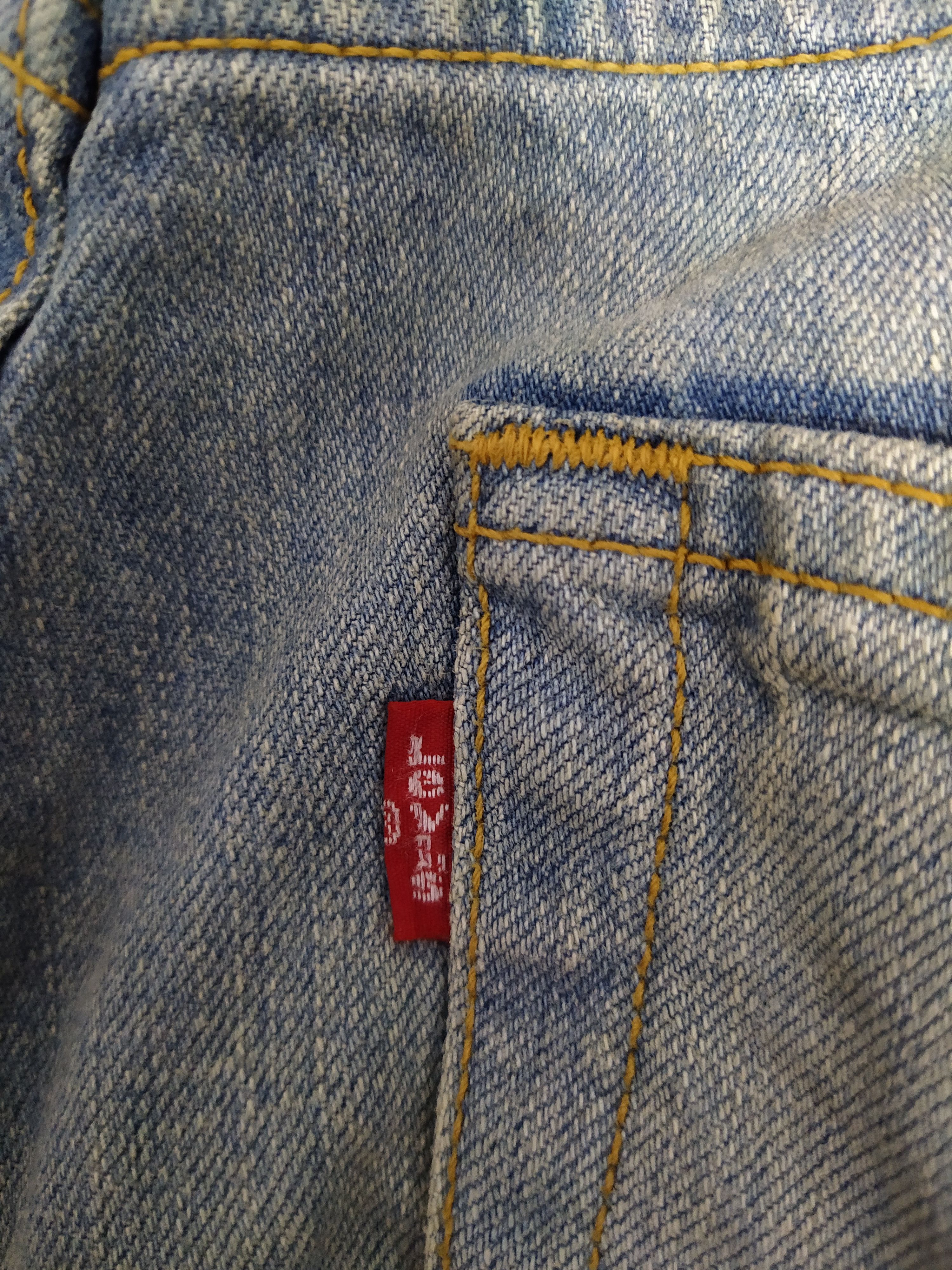 Levi's Vintage Clothing LEVIS 501 DISTRESSED DENIM (B362) Size US 32 / EU 48 - 15 Thumbnail