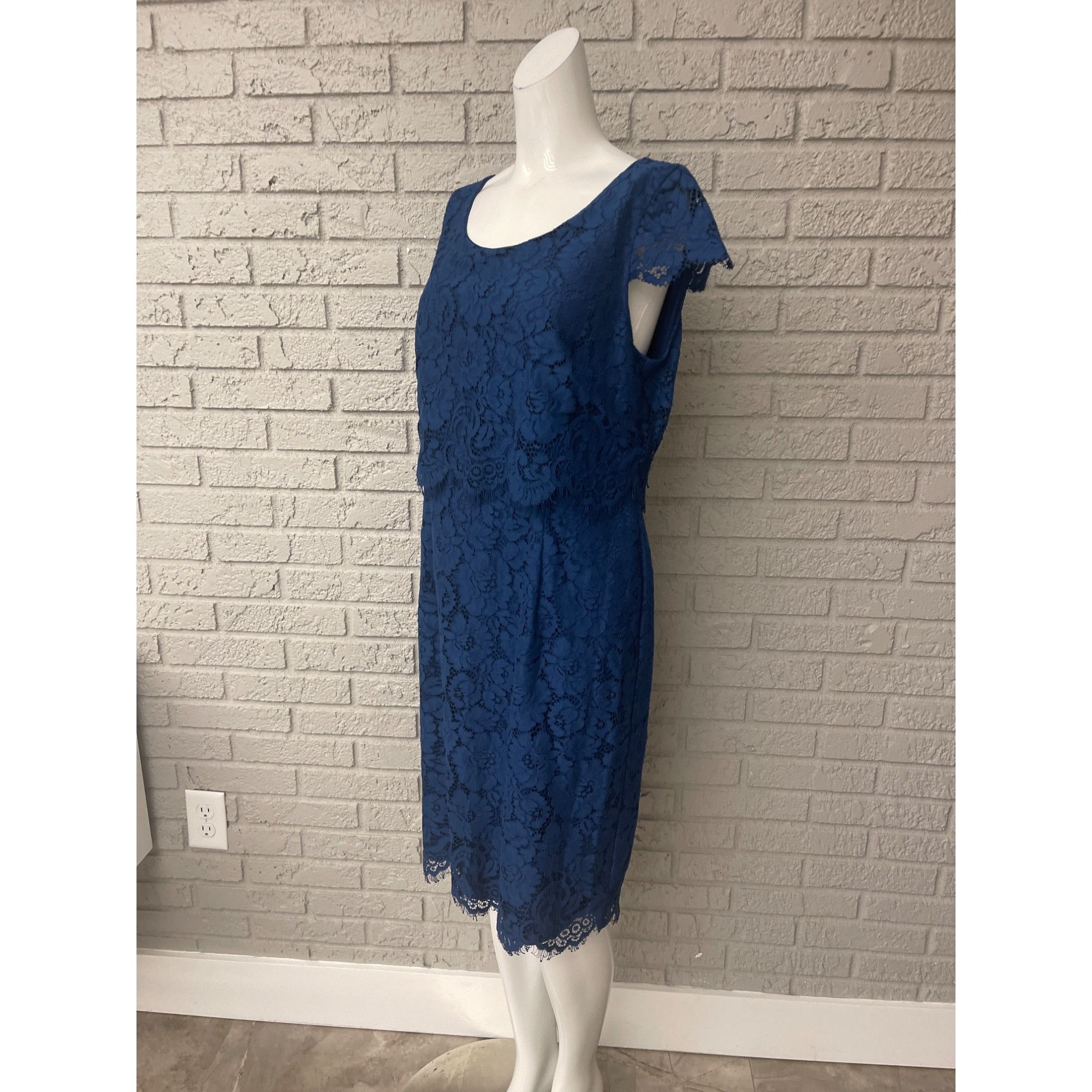 Jacques Vert Navy Floral Lace Overlay Sheath Dress 12