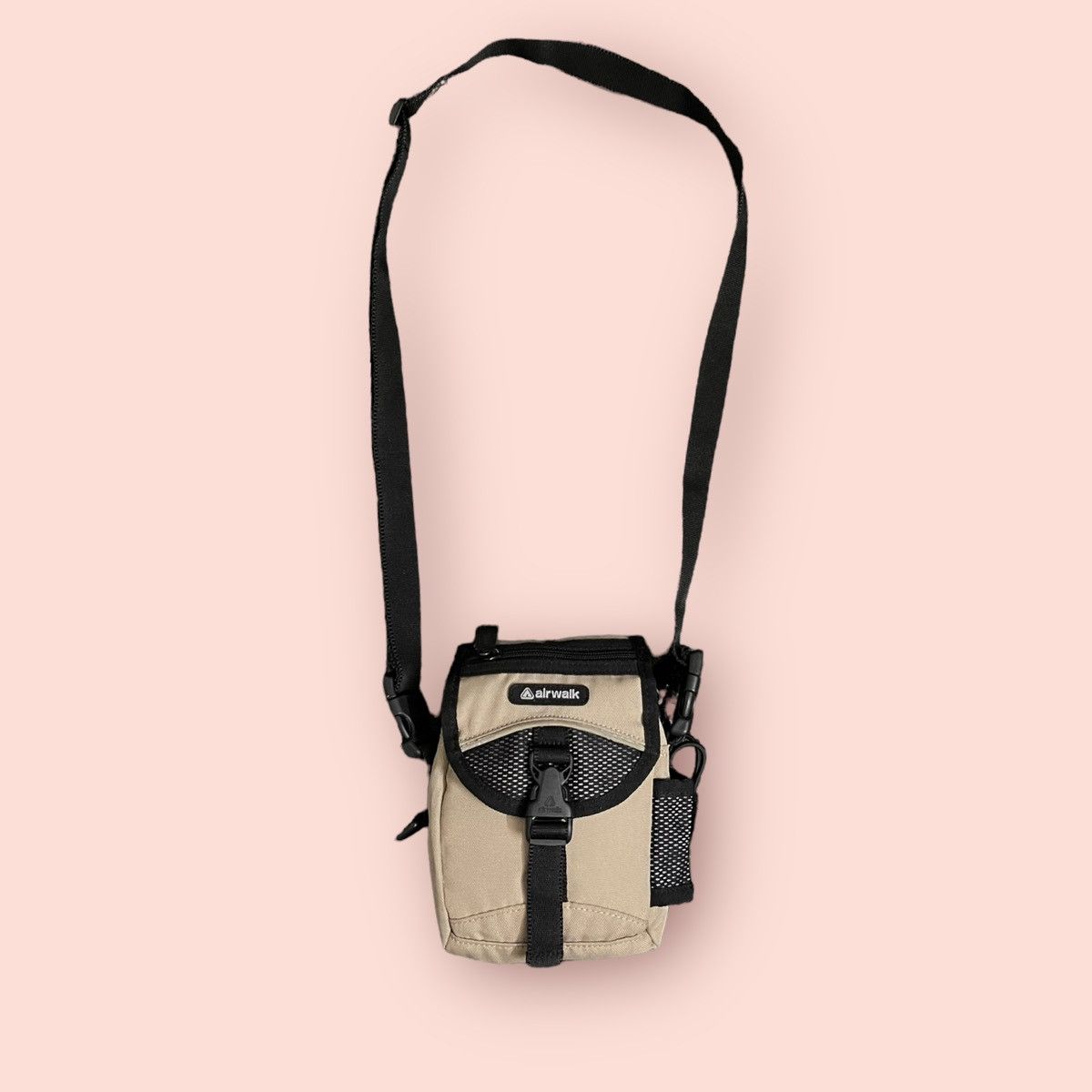 Airwalk × Japanese Brand VINTAGE AIRWALK QUICK POCKET 2WAY CROSSBODY SLING BAG Size ONE SIZE - 2 Thumbnail