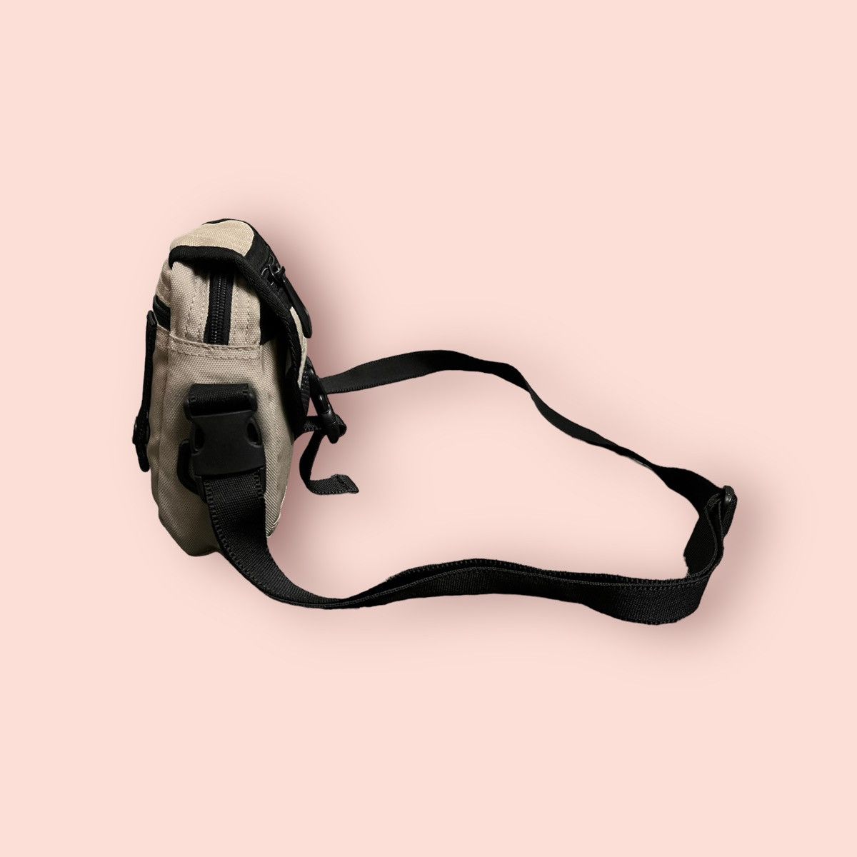 Airwalk × Japanese Brand VINTAGE AIRWALK QUICK POCKET 2WAY CROSSBODY SLING BAG Size ONE SIZE - 9 Thumbnail