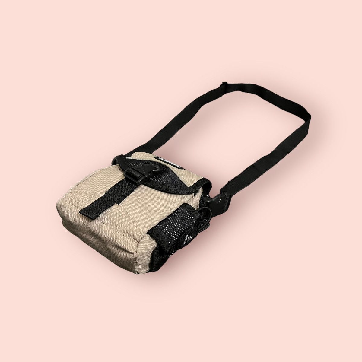 Airwalk × Japanese Brand VINTAGE AIRWALK QUICK POCKET 2WAY CROSSBODY SLING BAG Size ONE SIZE - 11 Thumbnail