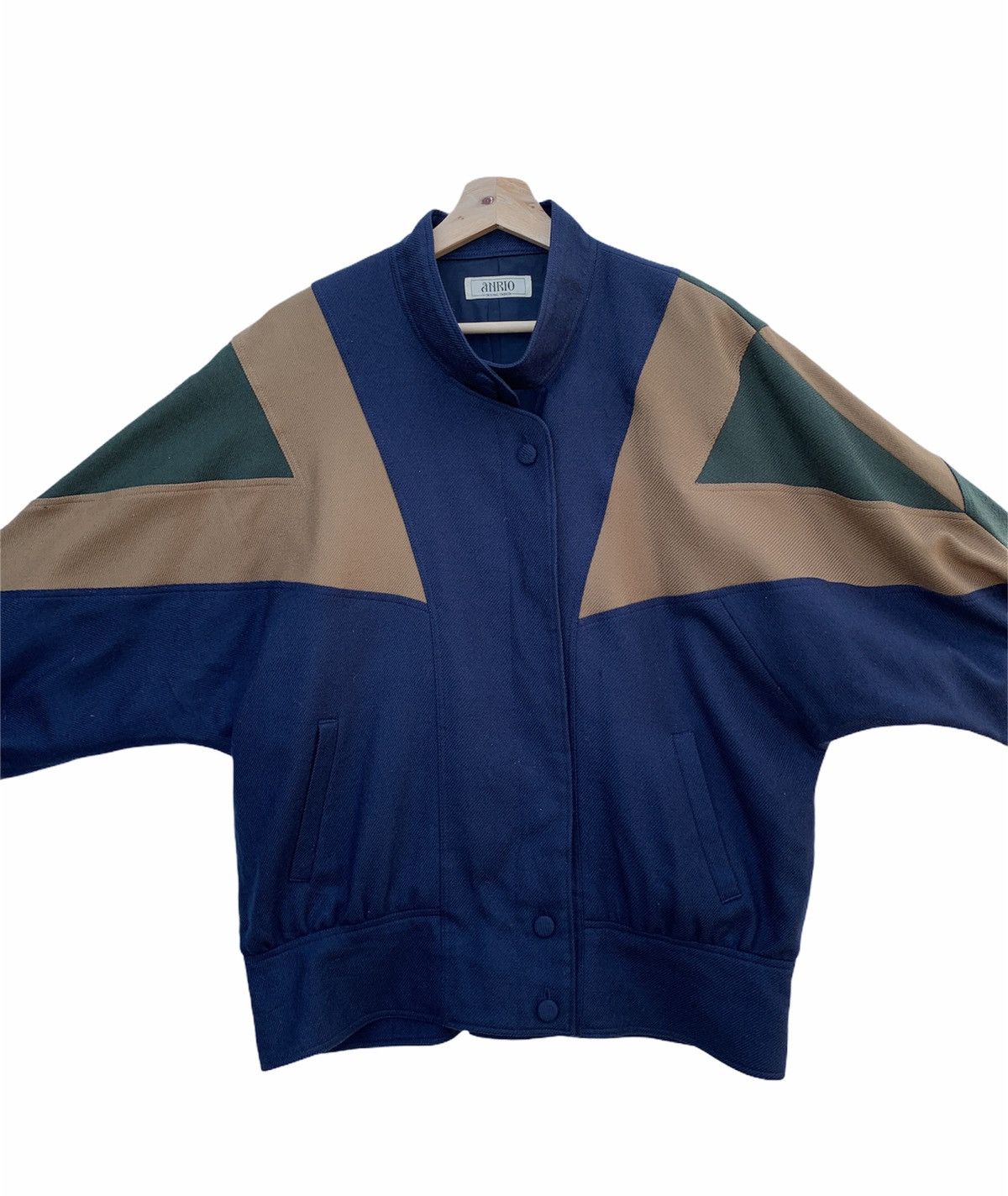 Japanese Brand × Vintage Vintage 90s Japanese Brand ANRIO Bombers Jacket Size US L / EU 52-54 / 3 - 4 Thumbnail