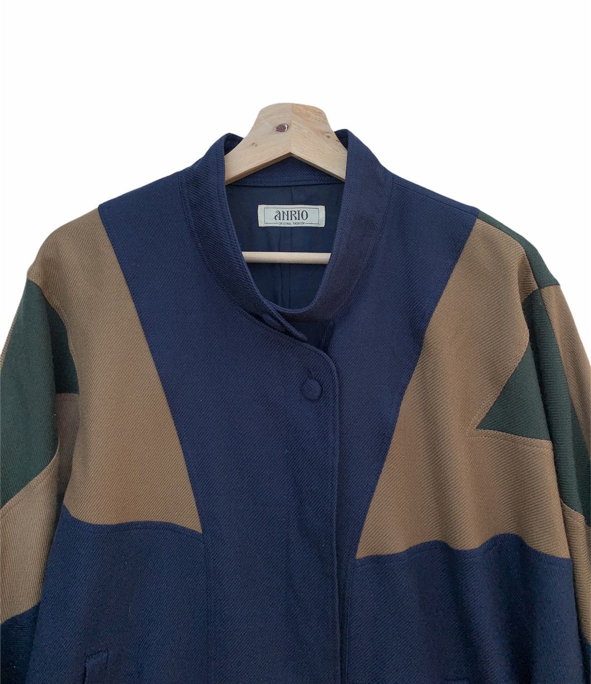 Japanese Brand × Vintage Vintage 90s Japanese Brand ANRIO Bombers Jacket Size US L / EU 52-54 / 3 - 3 Thumbnail