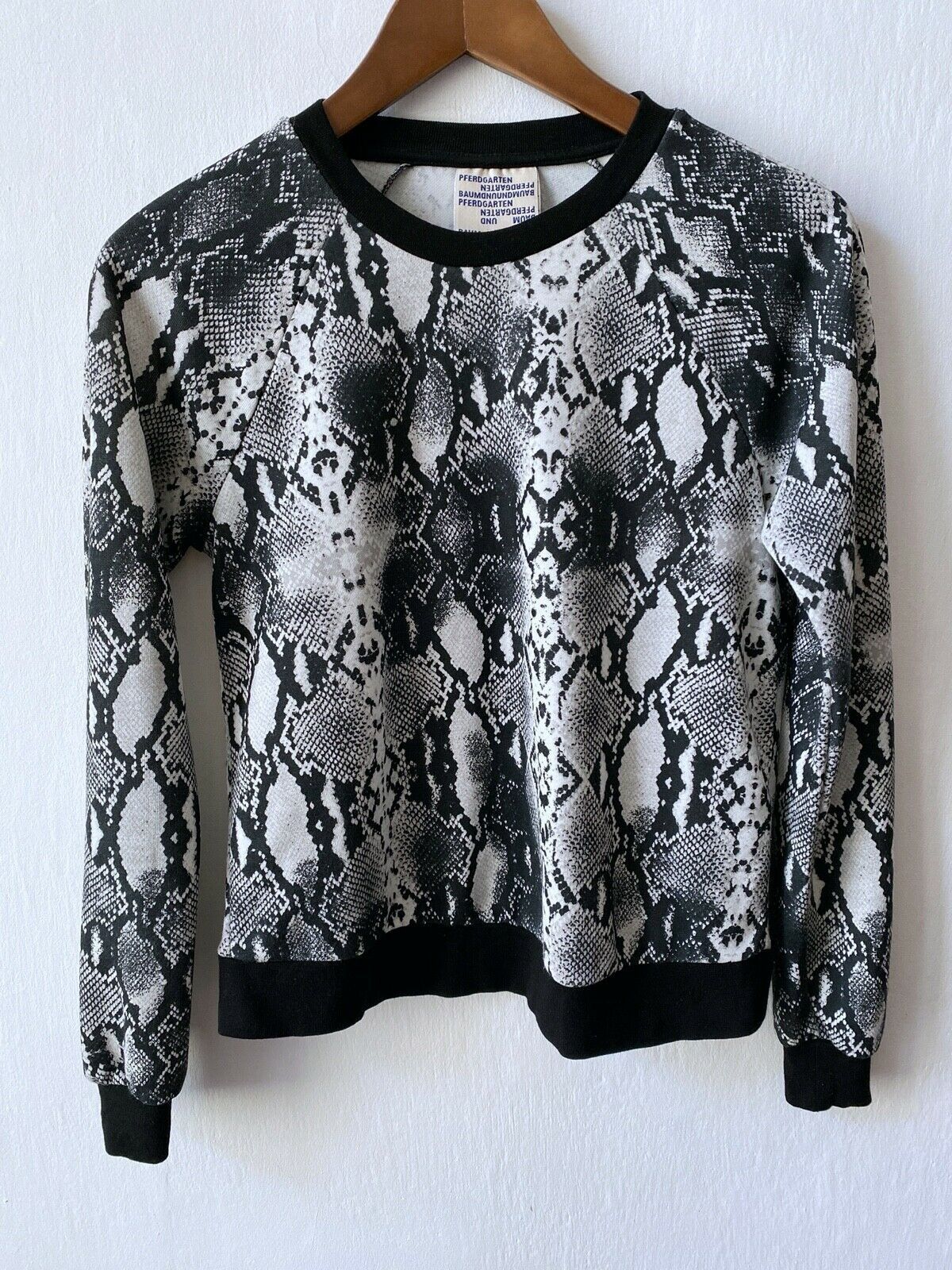 baum und pferdgarten Snake Print Sweater Sweatshirt size S