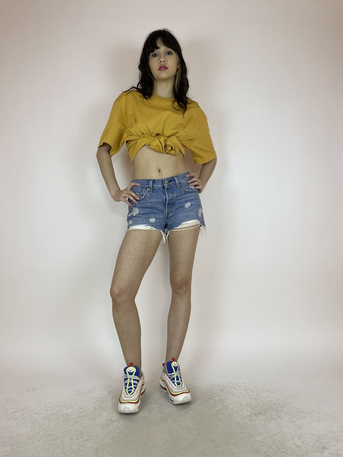Levi's Levis 501 Womens denim shorts with flowers knit print Size 26" / US 2 / IT 38 - 7 Thumbnail