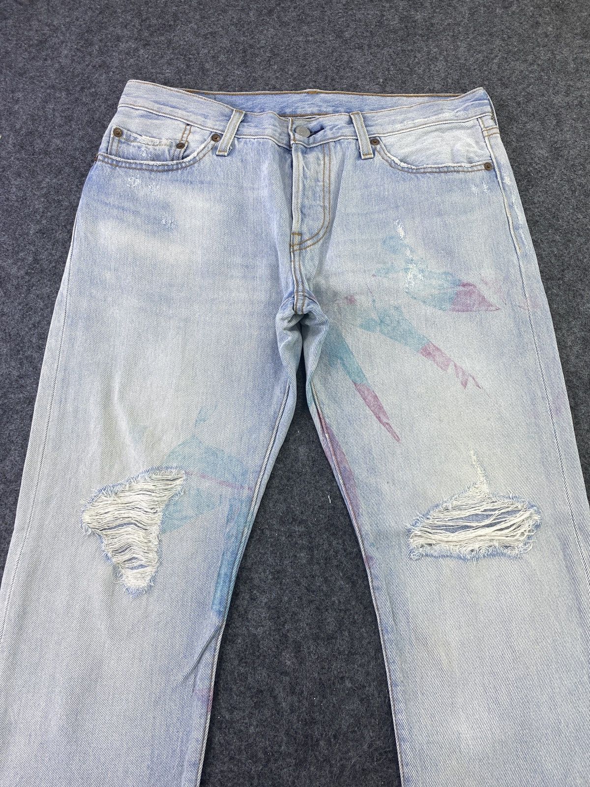 Jean × Levi's × Vintage VINTAGE LEVIS 501 CT DISTRESS BLUE WASH JEANS - J653 Size US 32 / EU 48 - 10 Thumbnail
