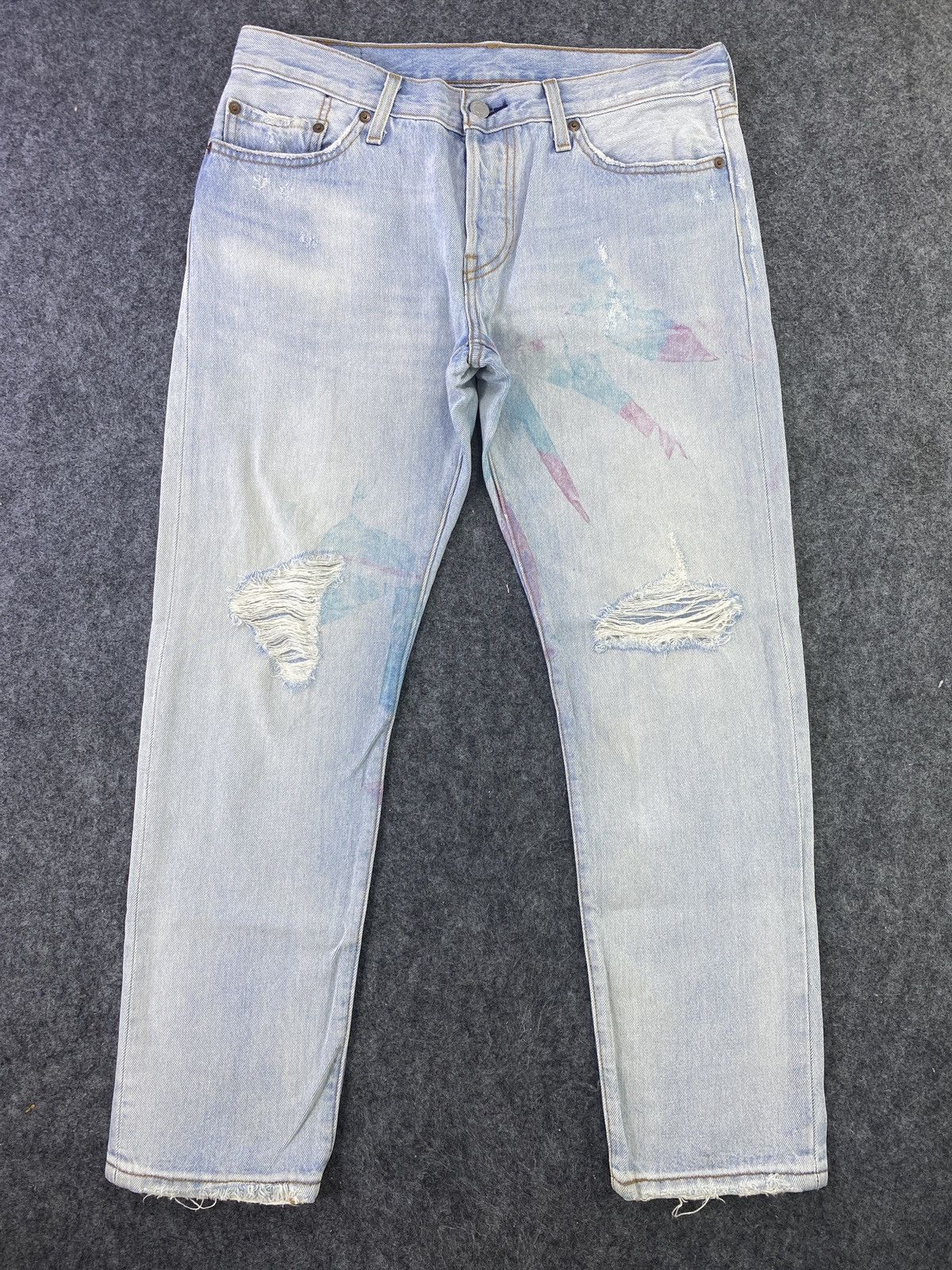 Jean × Levi's × Vintage VINTAGE LEVIS 501 CT DISTRESS BLUE WASH JEANS - J653 Size US 32 / EU 48 - 1 Thumbnail