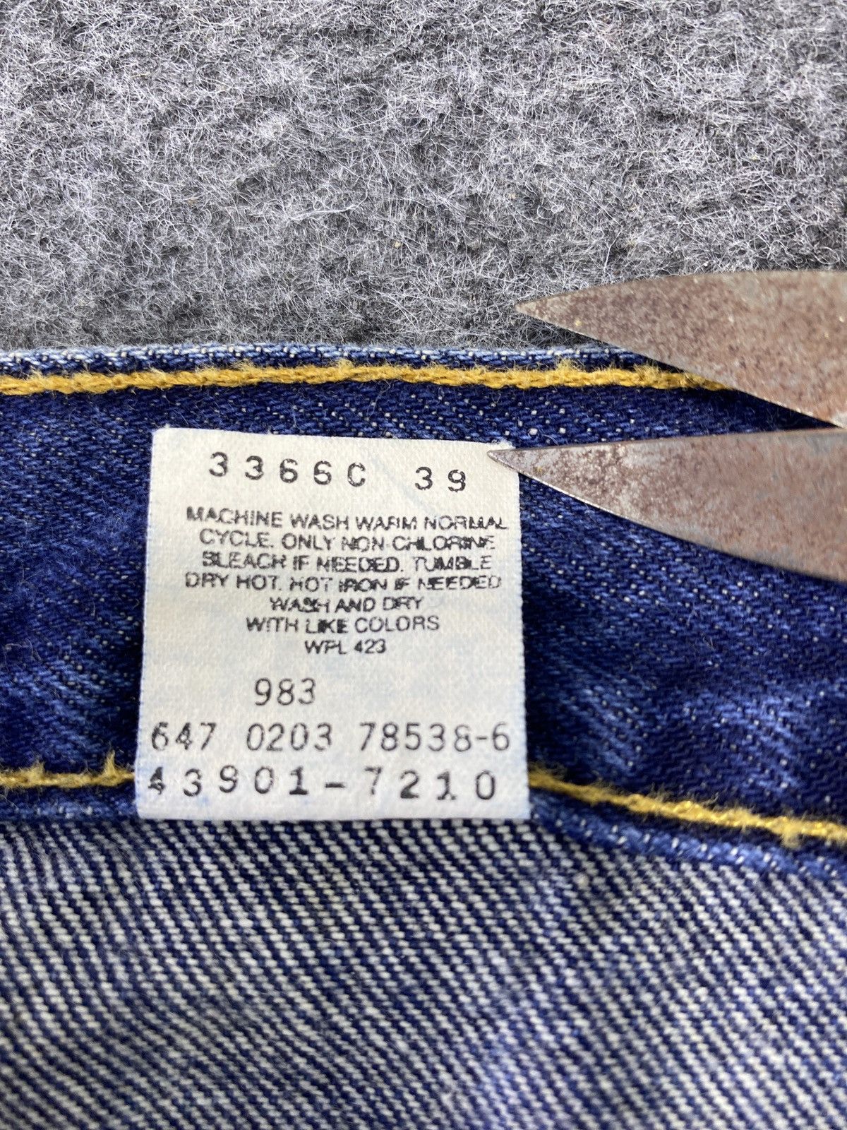 Levi's VINTAGE LEVI'S 901 RELAXED STRAIGHT LEG JEANS 36x30 - J656 Size US 36 / EU 52 - 6 Thumbnail