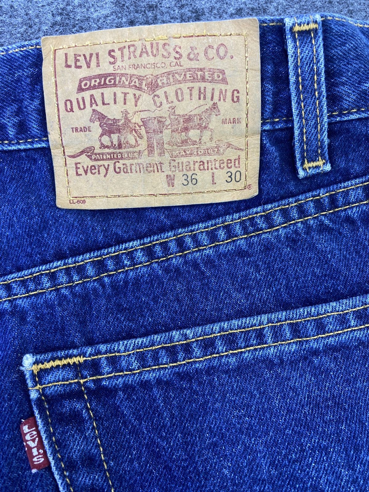 Levi's VINTAGE LEVI'S 901 RELAXED STRAIGHT LEG JEANS 36x30 - J656 Size US 36 / EU 52 - 9 Thumbnail