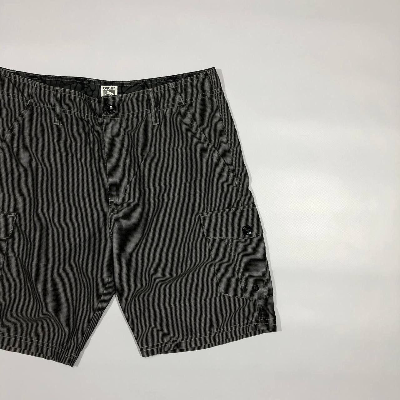 Oakley × Vintage Vintage Oakley Cargo Shorts Size US 32 / EU 48 - 2 Thumbnail