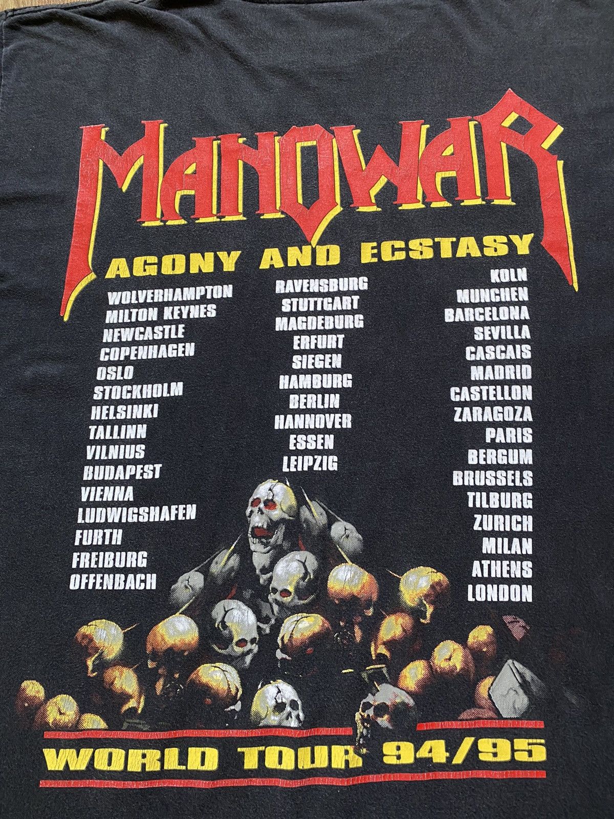 Band Tees Vintage Y2K Manowar 1994 T Shirt Tee Iron Maiden Sepultura Size US XL / EU 56 / 4 - 9 Thumbnail