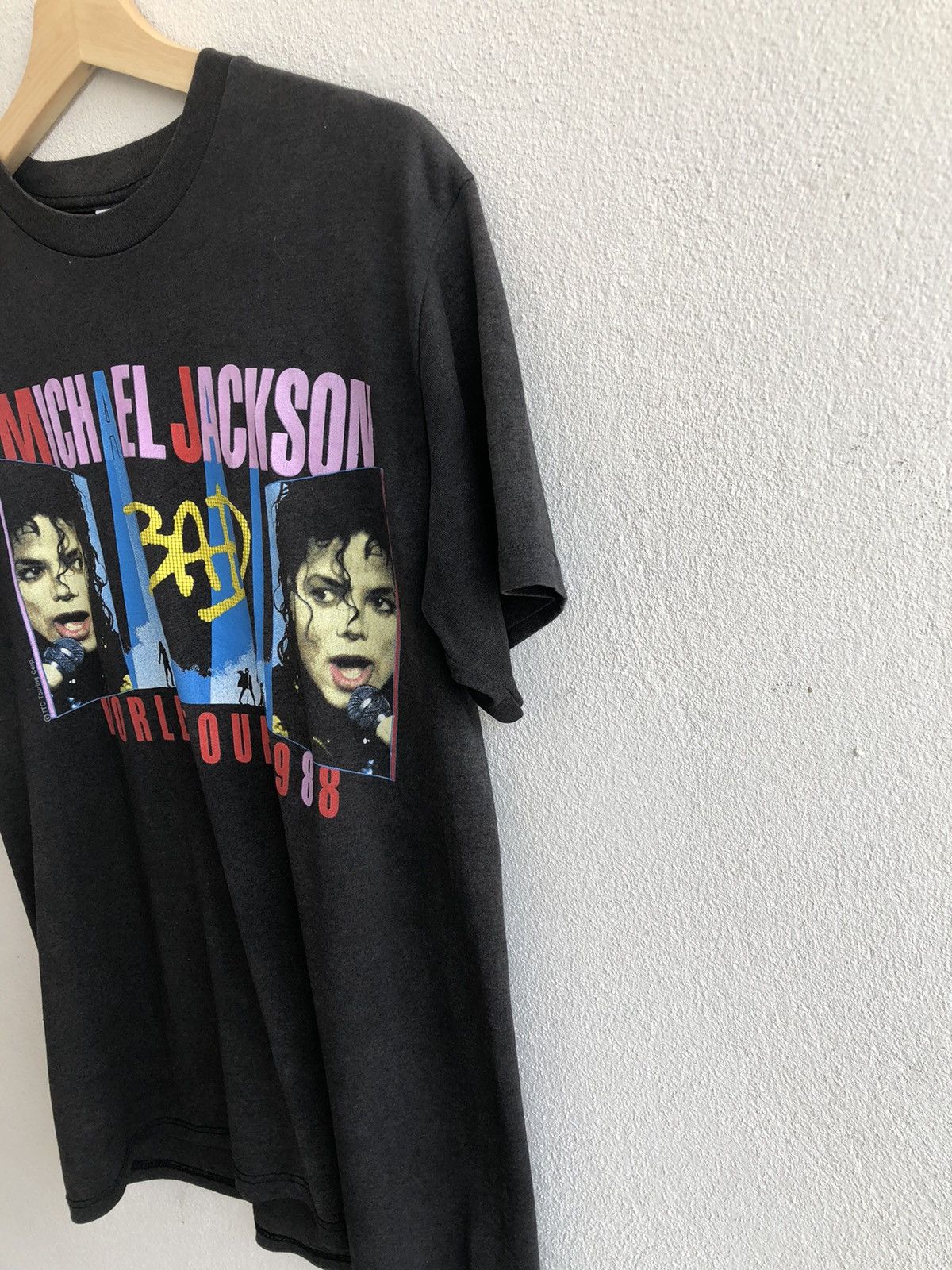 Michael Jackson Vintage Micheal Jackson World Tour 1988 Size US L / EU 52-54 / 3 - 4 Thumbnail
