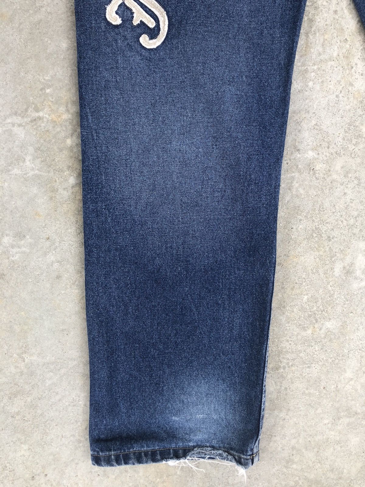 Sean John Sean John Embroidered Jeans Distressed Jeans Size US 33 - 11 Thumbnail