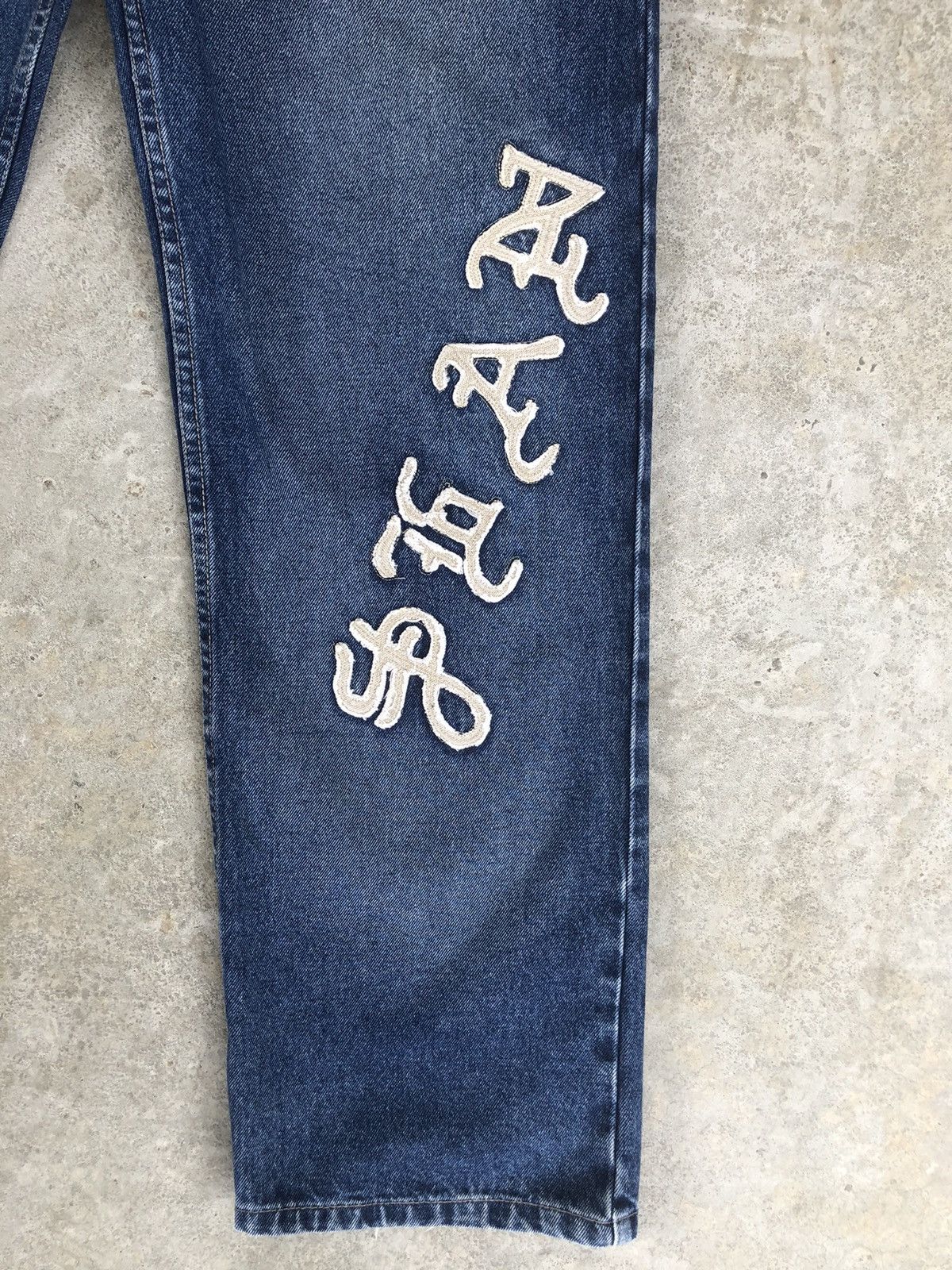 Sean John Sean John Embroidered Jeans Distressed Jeans Size US 33 - 7 Thumbnail