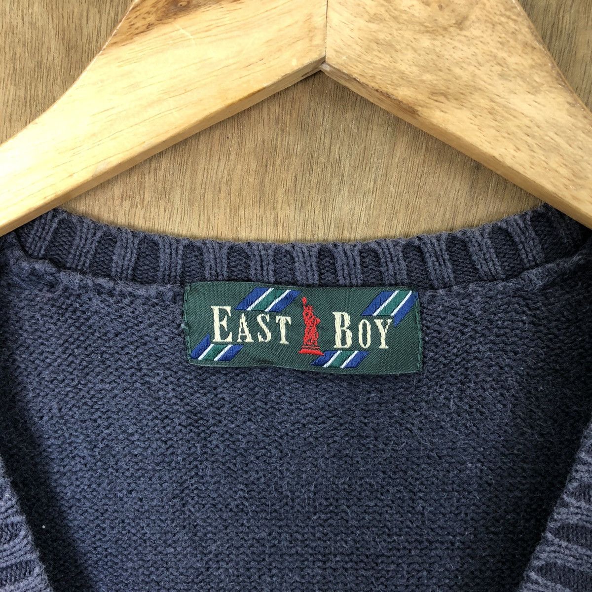 Aran Isles Knitwear Vintage East Boy Faded Dark Blue Vest Knitwear #058 Size US XS / EU 42 / 0 - 5 Thumbnail